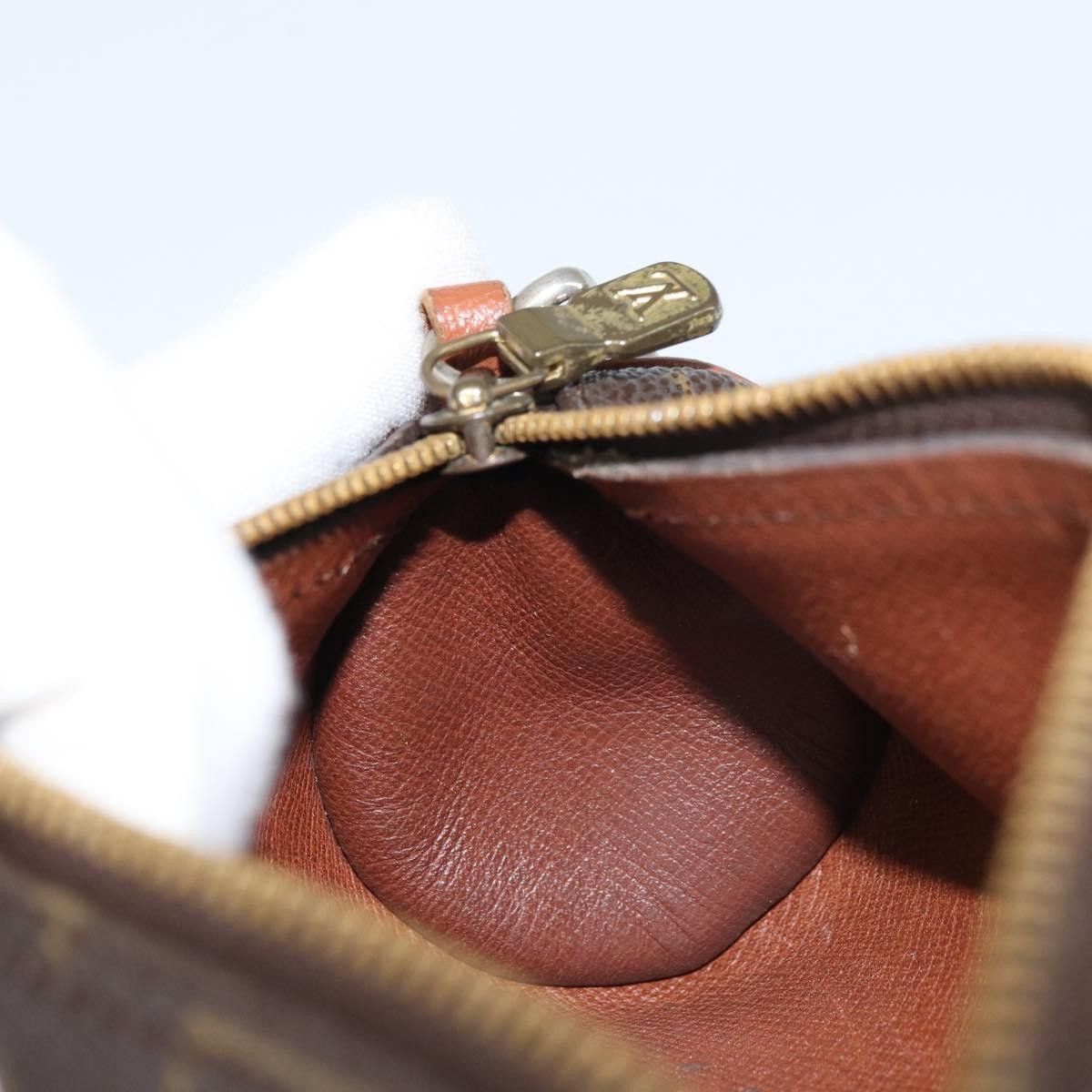 Louis Vuitton Louis Vuitton Papillon Pochette Monogram Canvas Size ONE SIZE - 16 Thumbnail