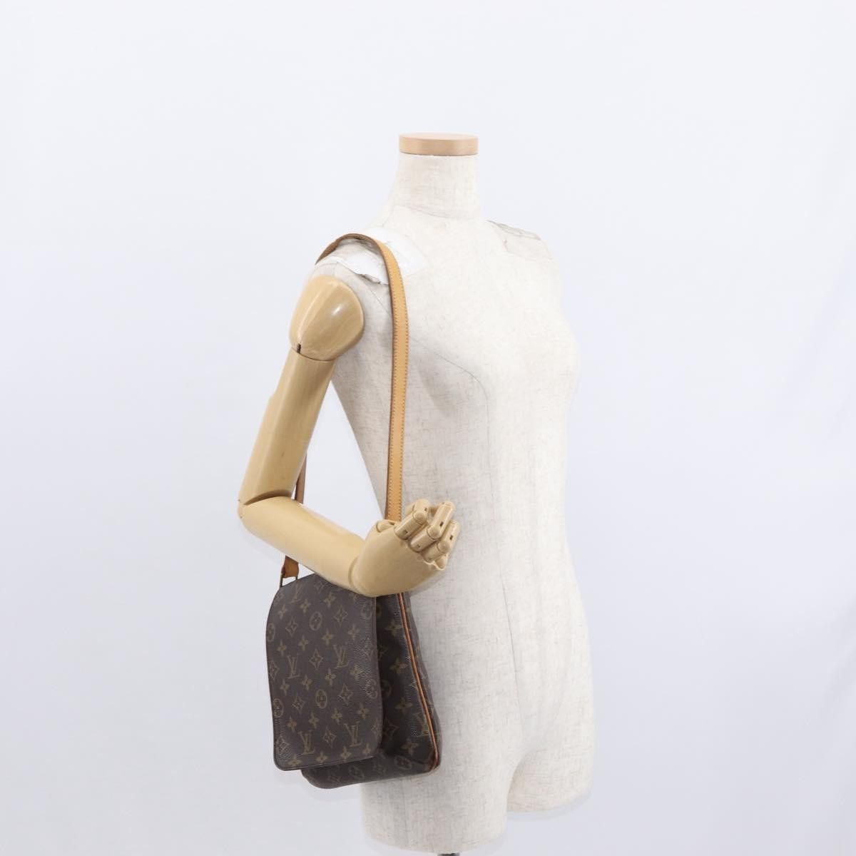 Louis Vuitton Louis Vuitton Musette Salsa Monogram Canvas Size ONE SIZE - 15 Thumbnail