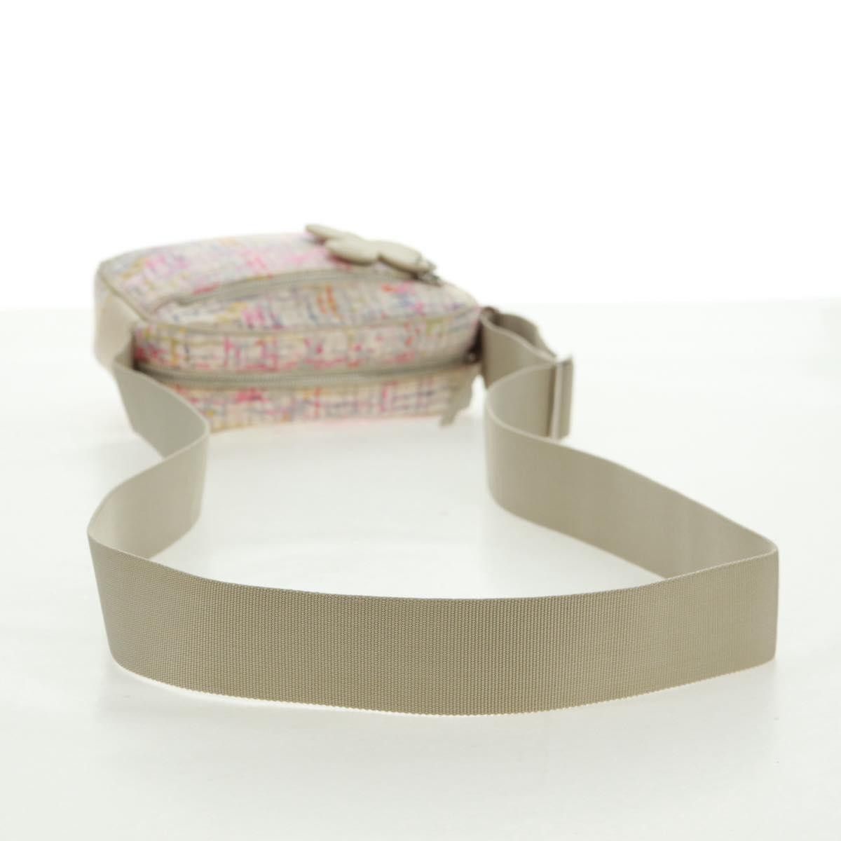 Chanel Chanel Vintage Clover Camera Printed Canvas Size ONE SIZE - 8 Thumbnail