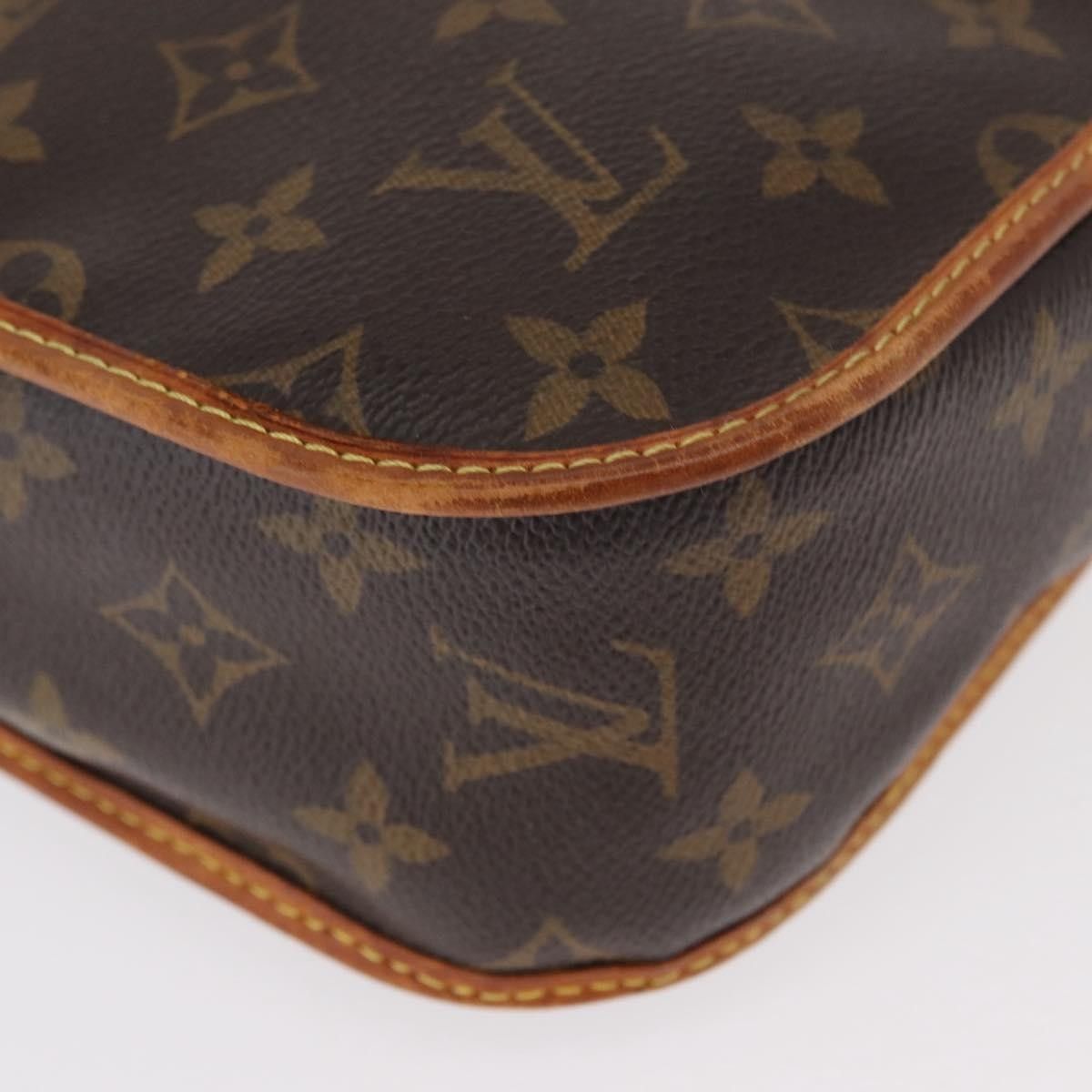 Louis Vuitton Louis Vuitton Bosphore Messenger Bag Monogram Canvas Size ONE SIZE - 9 Thumbnail
