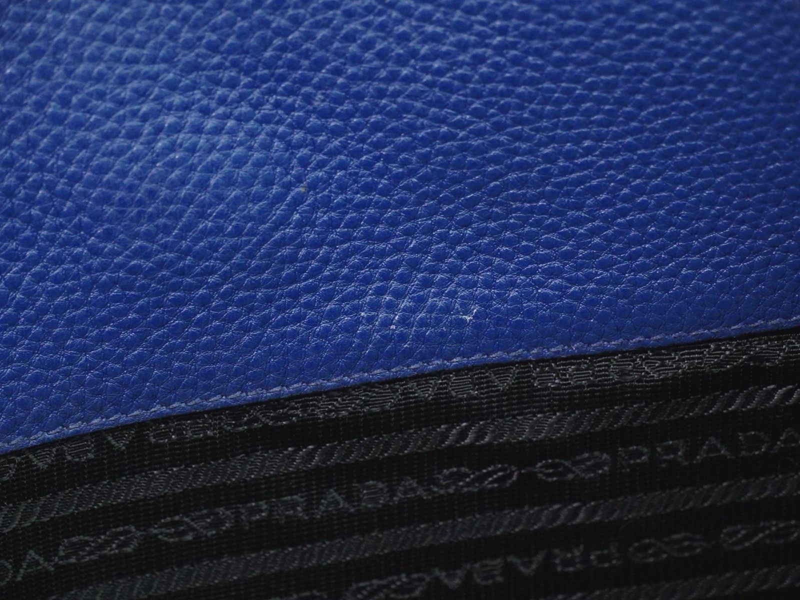 Prada Prada Embossed Logo Open Tote Leather Size ONE SIZE - 18 Thumbnail