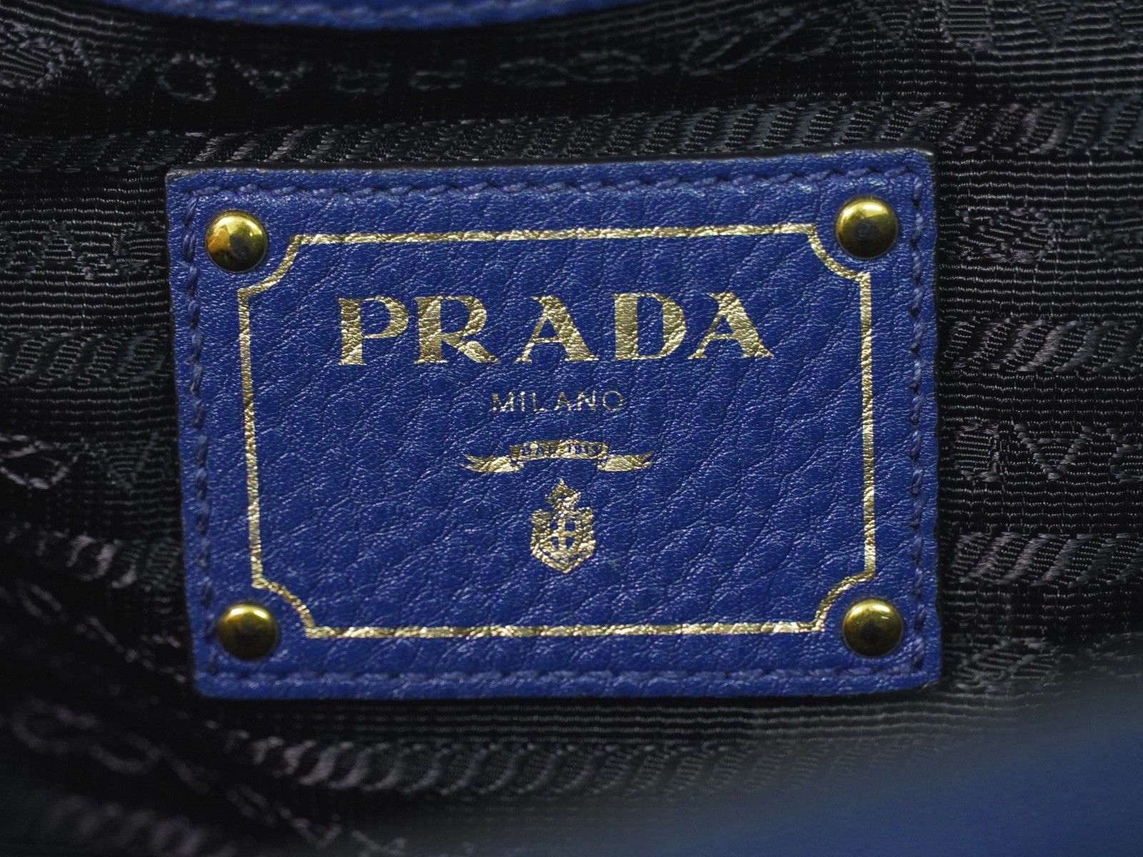 Prada Prada Embossed Logo Open Tote Leather Size ONE SIZE - 5 Thumbnail