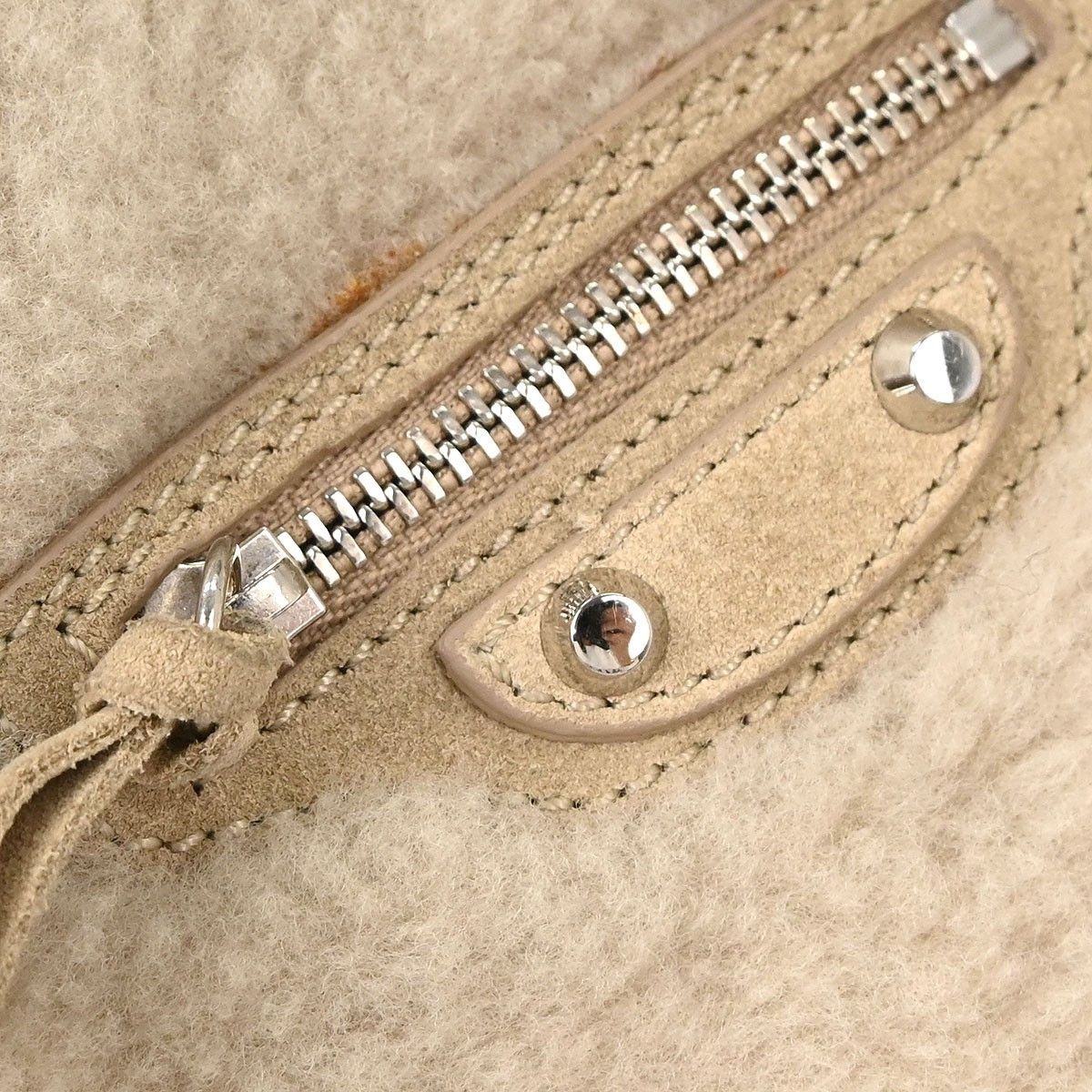 Balenciaga Balenciaga Papier B4 Zip Around Classic Studs Bag Shearling Size ONE SIZE - 8 Thumbnail