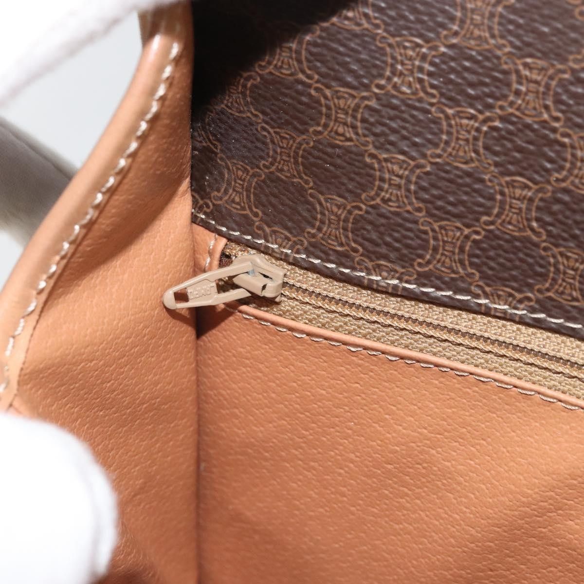 Celine Celine Vintage Macadam Circle Logo Canvas and Leather Size ONE SIZE - 15 Thumbnail