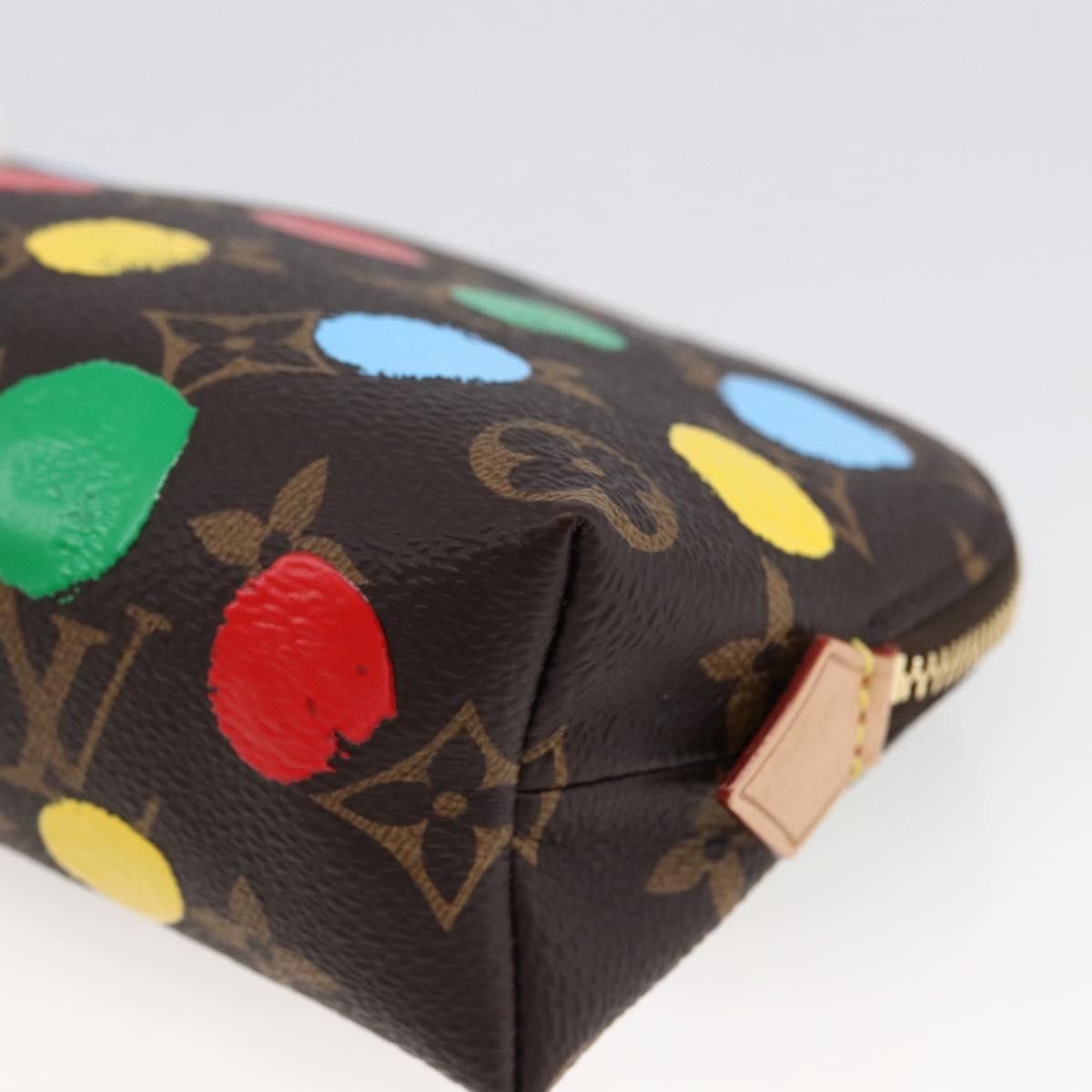 Louis Vuitton Louis Vuitton Cosmetic Size ONE SIZE - 10 Thumbnail
