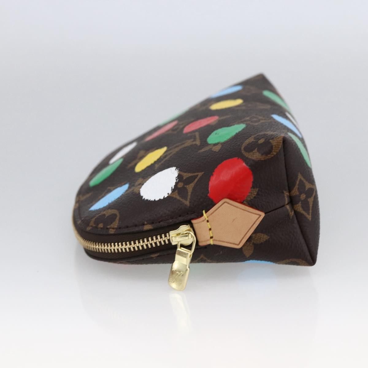 Louis Vuitton Louis Vuitton Cosmetic Size ONE SIZE - 3 Thumbnail
