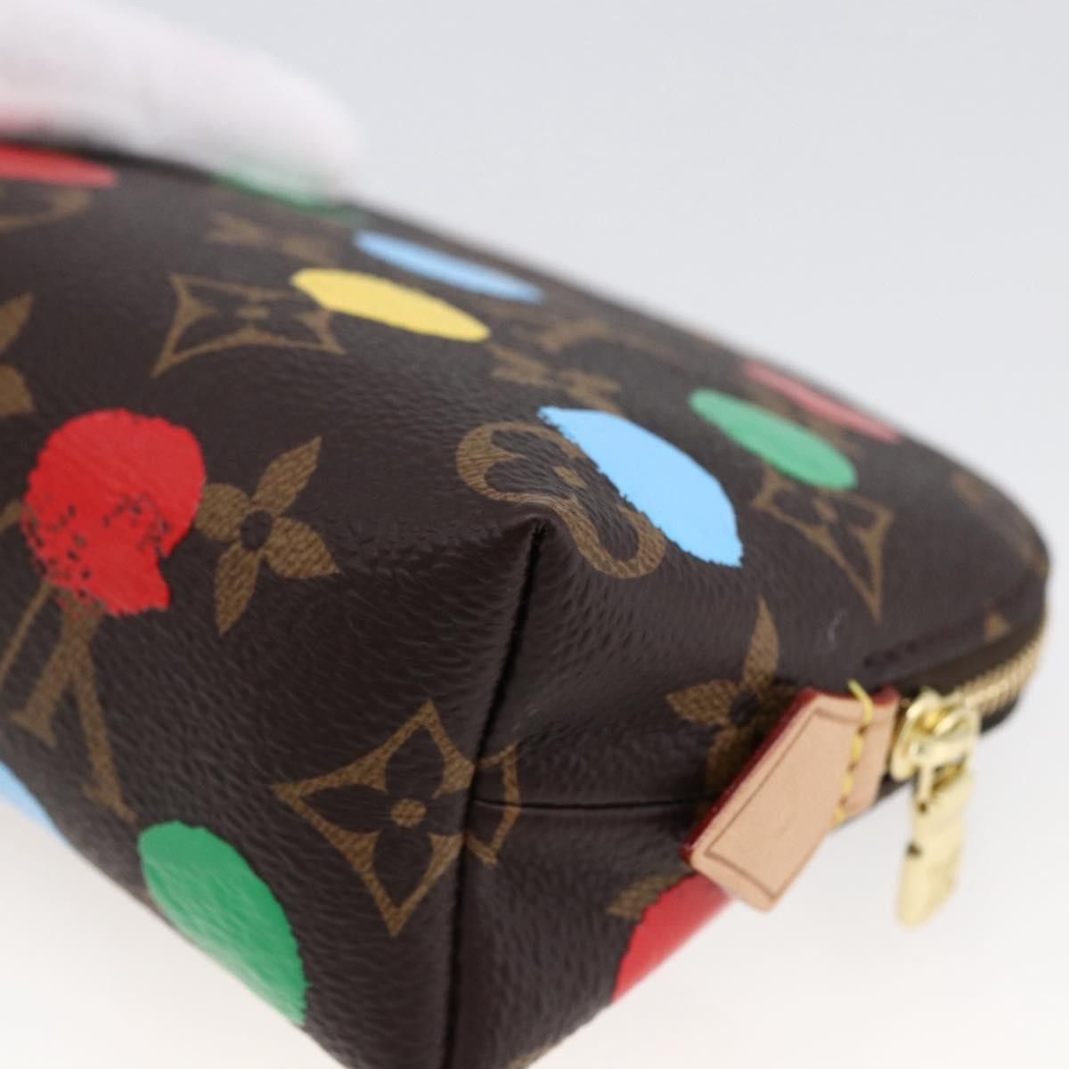 Louis Vuitton Louis Vuitton Cosmetic Size ONE SIZE - 8 Thumbnail