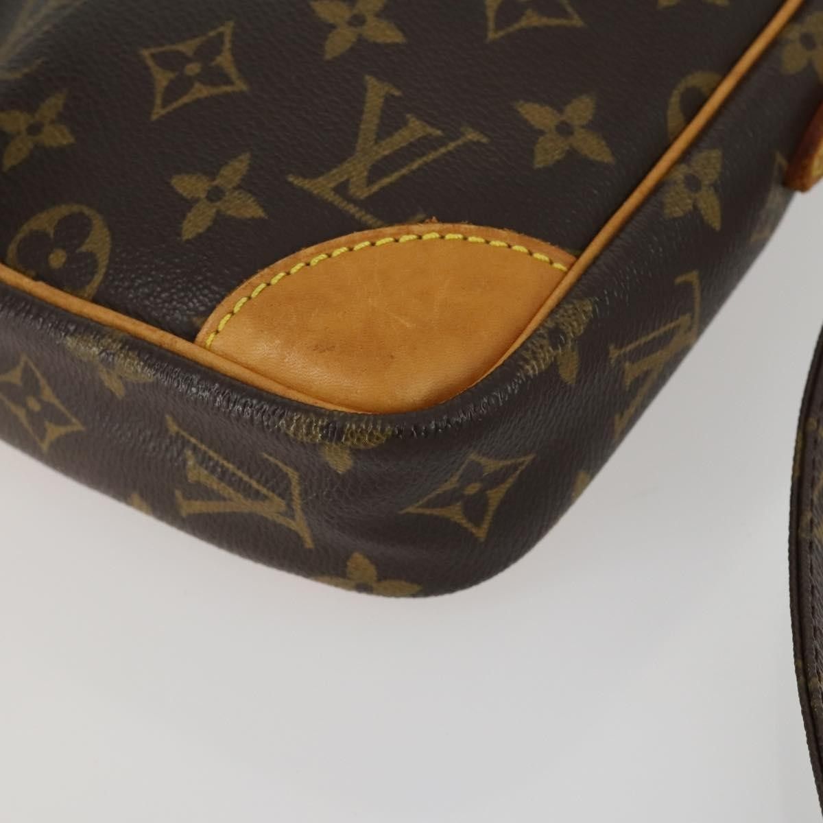 Louis Vuitton Louis Vuitton Danube Handbag Monogram Canvas Size ONE SIZE - 8 Thumbnail