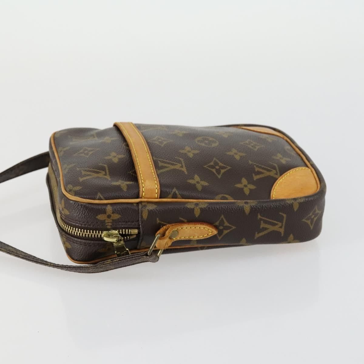 Louis Vuitton Louis Vuitton Danube Handbag Monogram Canvas Size ONE SIZE - 4 Thumbnail