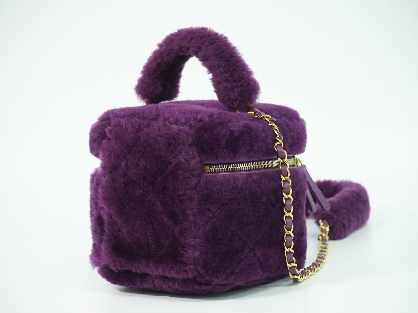 Chanel Chanel Coconing Top Handle Vanity Case with Chain Quilted Shearling Size ONE SIZE - 2 Thumbnail