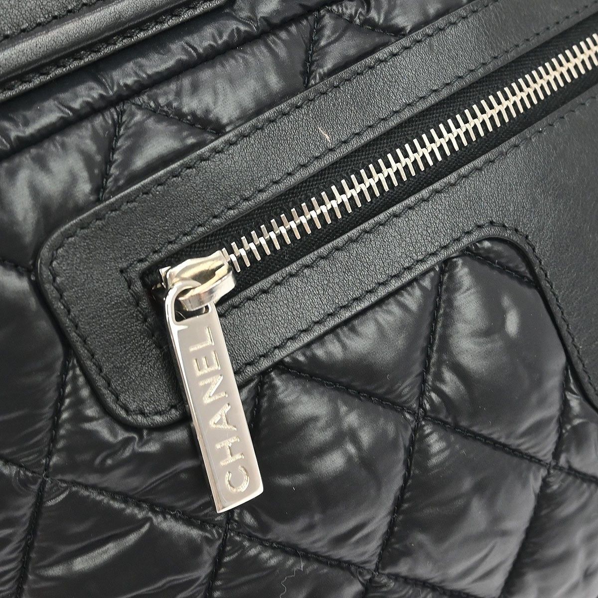 Chanel Chanel Coco Cocoon Reversible Tote Quilted Nylon Size ONE SIZE - 7 Thumbnail