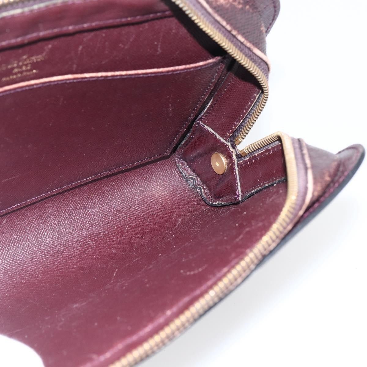 Louis Vuitton Louis Vuitton Pochette Baikal Clutch Taiga Leather Size ONE SIZE - 18 Thumbnail