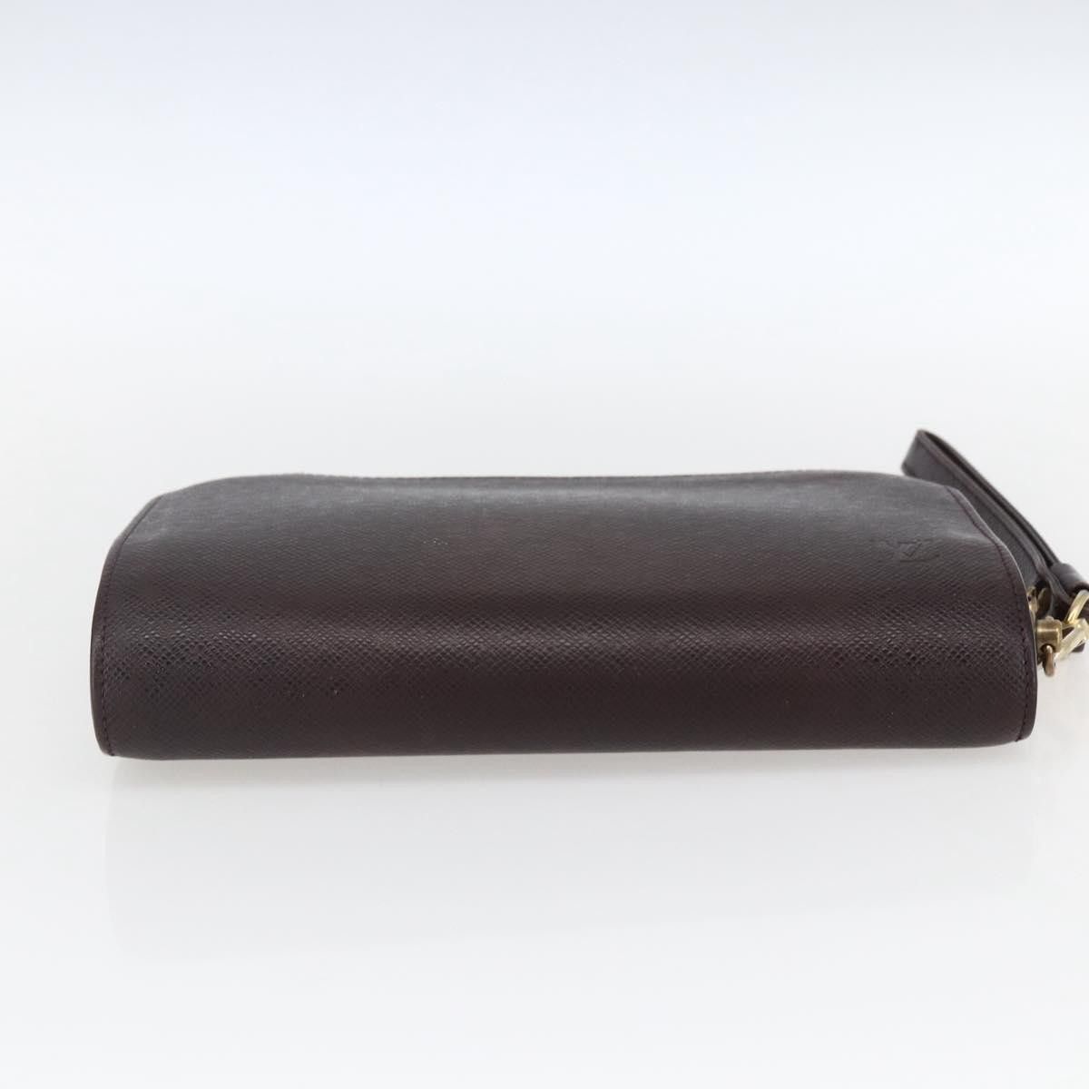 Louis Vuitton Louis Vuitton Pochette Baikal Clutch Taiga Leather Size ONE SIZE - 17 Thumbnail
