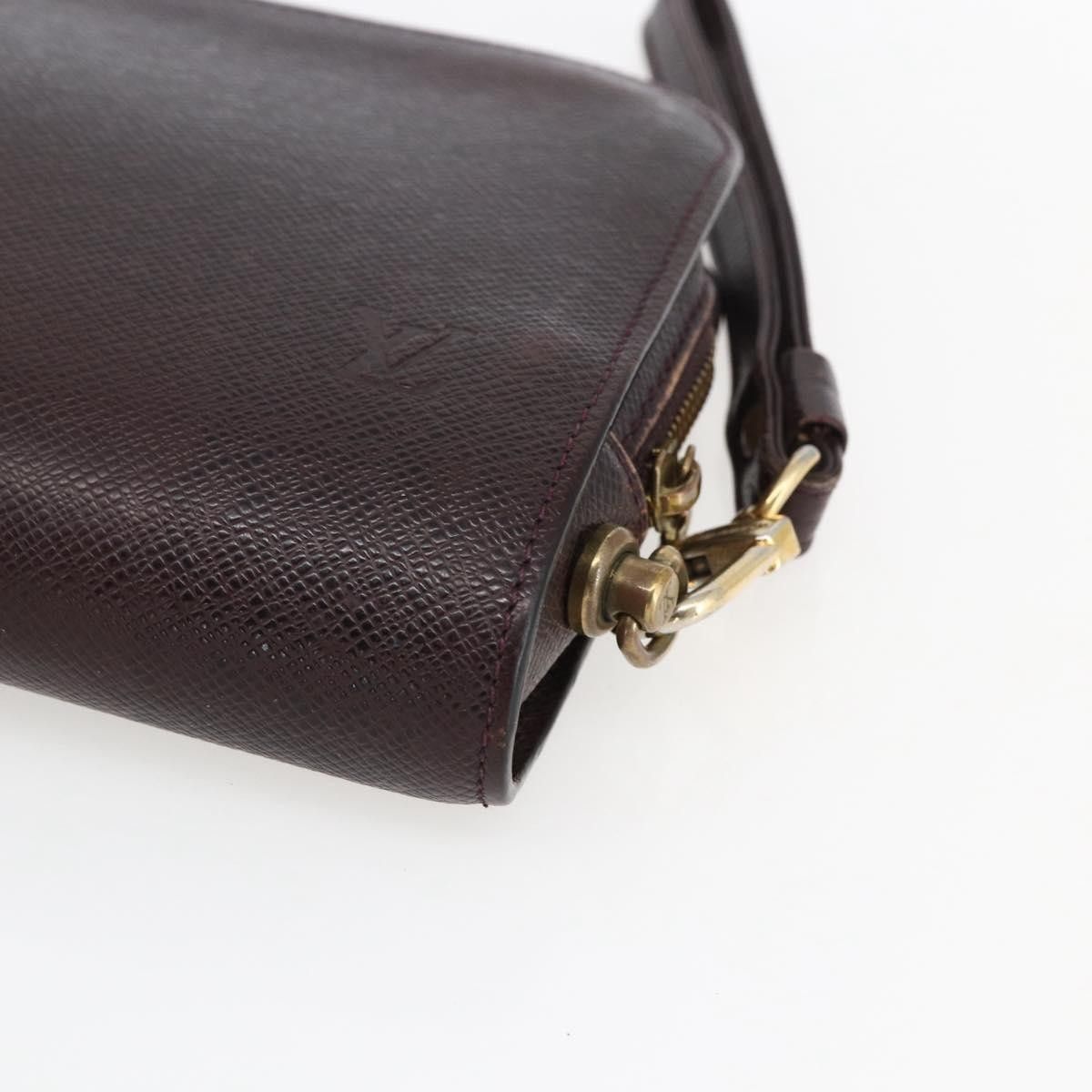 Louis Vuitton Louis Vuitton Pochette Baikal Clutch Taiga Leather Size ONE SIZE - 8 Thumbnail