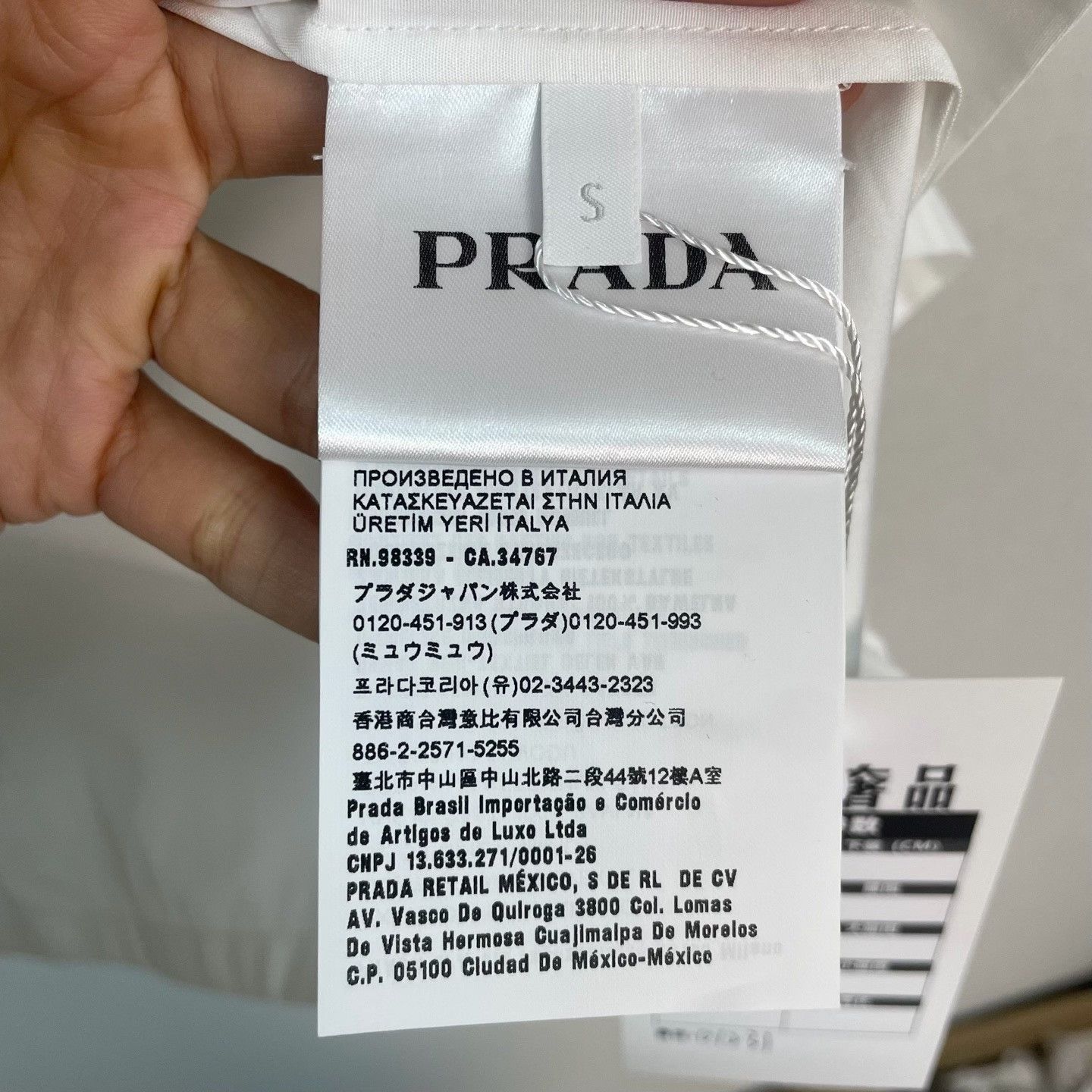 Prada Prada Zip Front Triangle Logo Shirt Size S Size US S / EU 44-46 / 1 - 5 Thumbnail