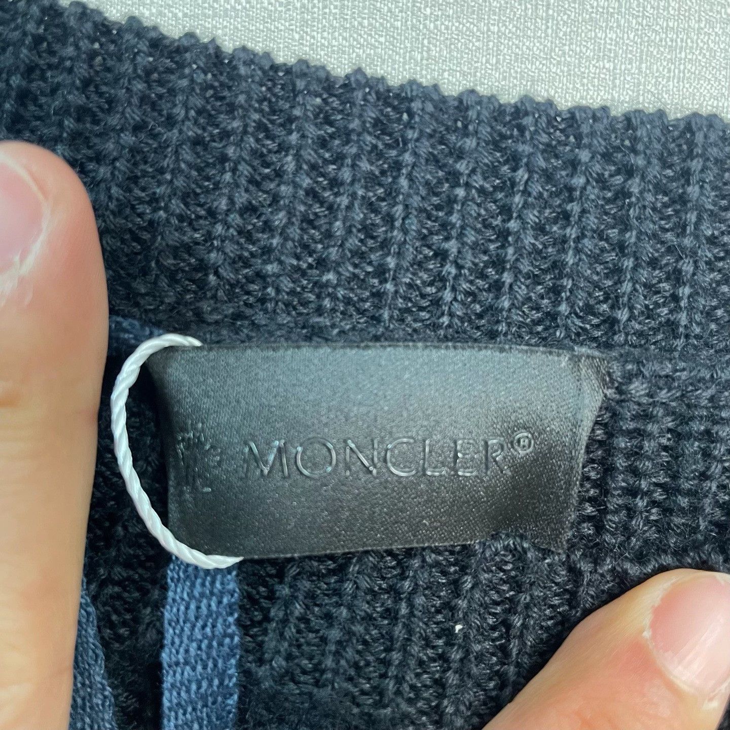 Moncler Moncler Logo Wool Blend Sweater Size XL Size US XL / EU 56 / 4 - 4 Thumbnail