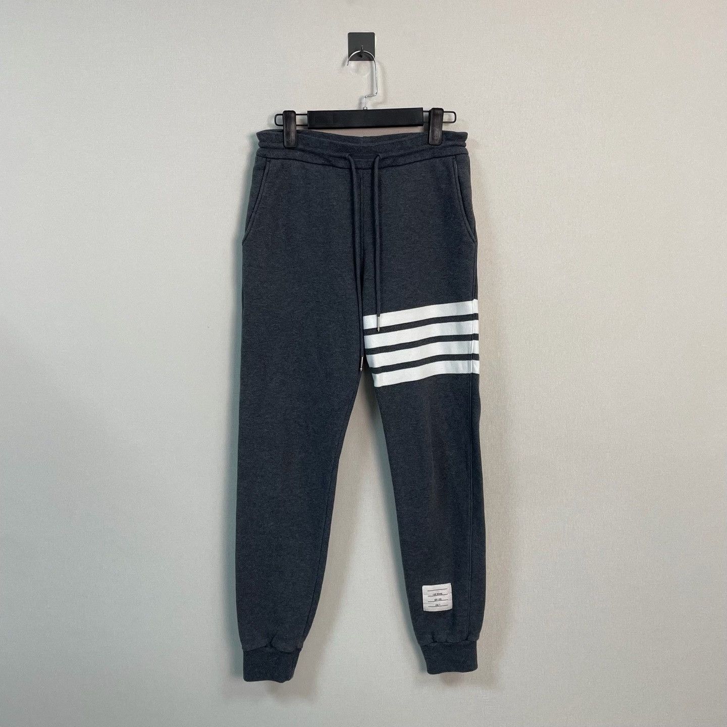 Thom Browne Thom Browne Four-Bar Sweatpants Size 0 Size US 26 / EU 42 - 2 Thumbnail