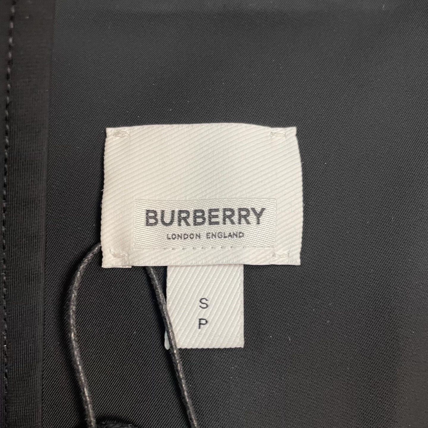 Burberry Burberry Logo Print Windbreaker Size S Size US S / EU 44-46 / 1 - 4 Thumbnail