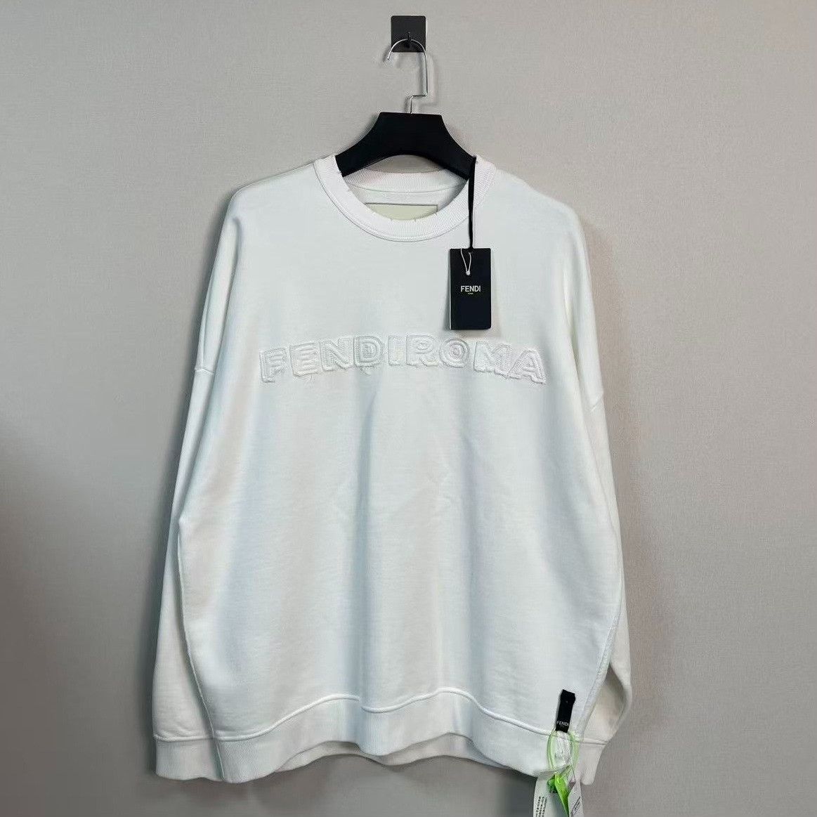 Fendi Fendi x Marc Jacobs Fendi Roma Logo Sweatshirt Size M Size US M / EU 48-50 / 2 - 2 Thumbnail
