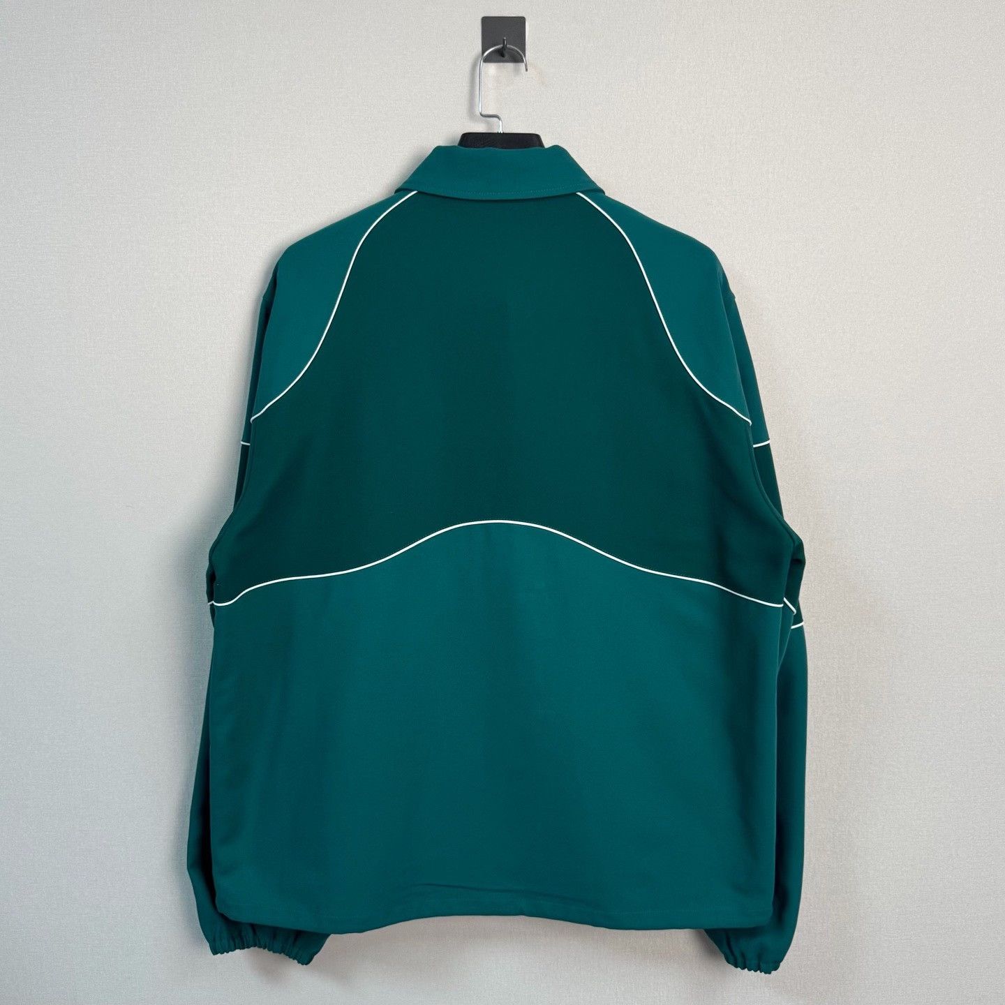 Louis Vuitton Louis Vuitton Embroidered Logo Jacket Size L Size US L / EU 52-54 / 3 - 3 Thumbnail