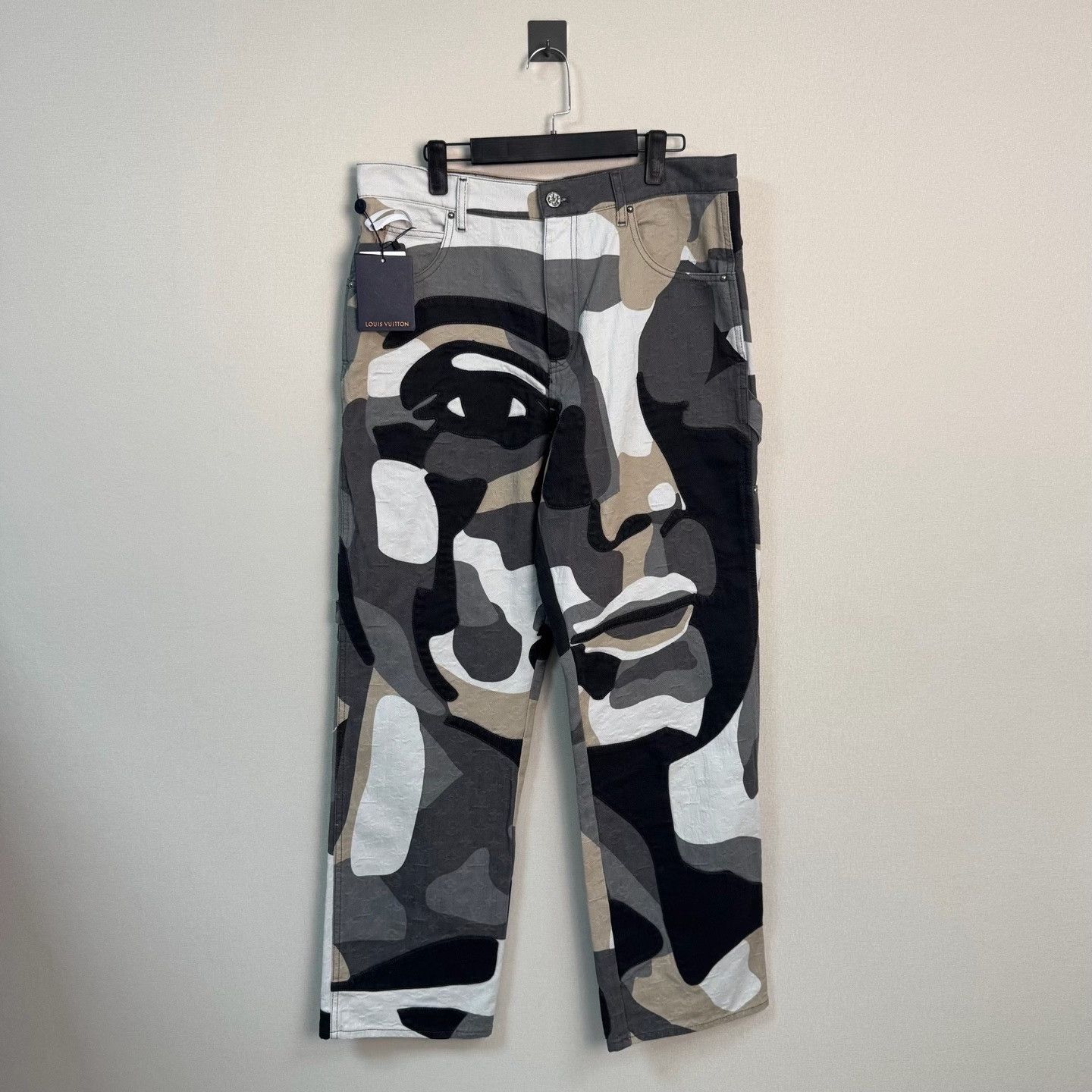 Louis Vuitton Louis Vuitton Camo Face Pattern Denim Jeans Size 34 Size US 34 / EU 50 - 2 Thumbnail