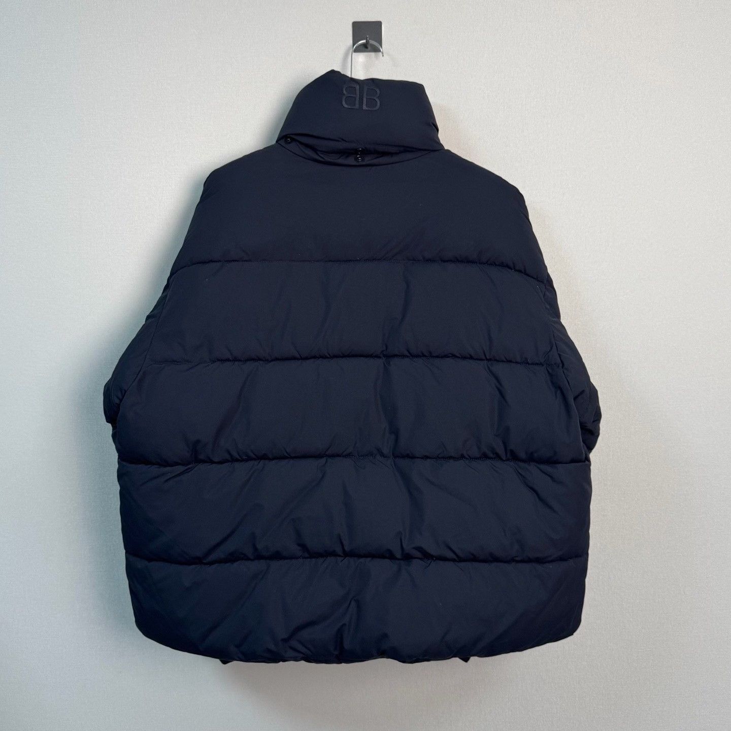Balenciaga Balenciaga BB Embroidered Puffer Jacket Size S Size US S / EU 44-46 / 1 - 3 Thumbnail