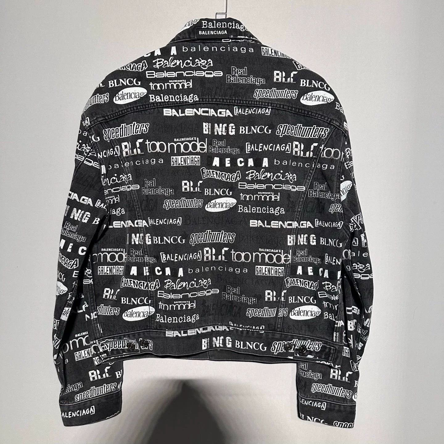 Balenciaga Balenciaga Speedhunters All Over Logo Denim Jacket Size 46 Size US S / EU 44-46 / 1 - 3 Thumbnail