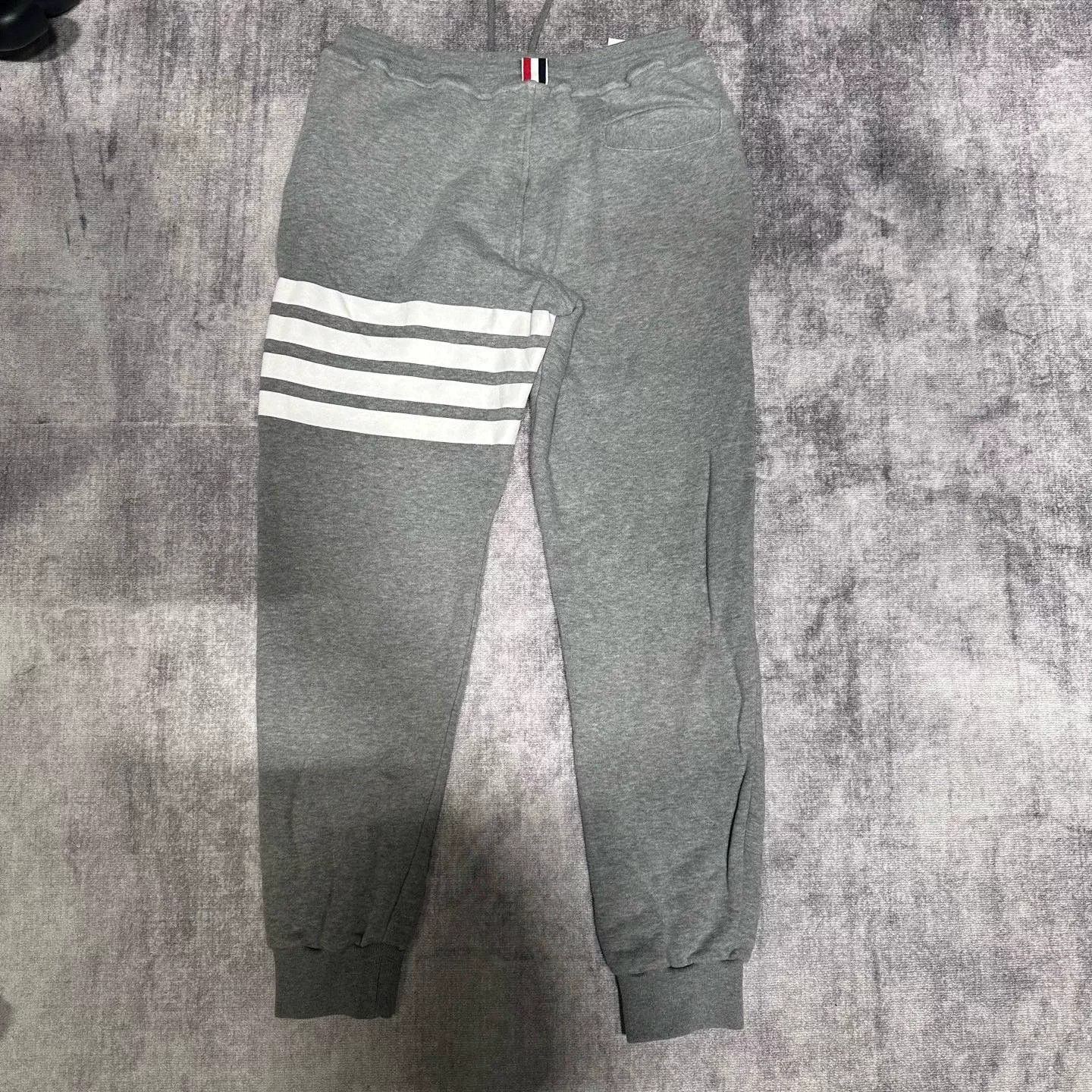 Thom Browne Thom Browne 4-Bar Sweatpants Size XS Size US 28 / EU 44 - 3 Thumbnail