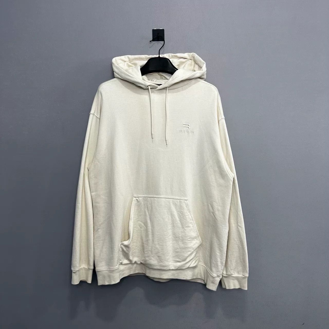 Balenciaga Balenciaga Embroidered Logo Hoodie Size S Size US S / EU 44-46 / 1 - 2 Thumbnail