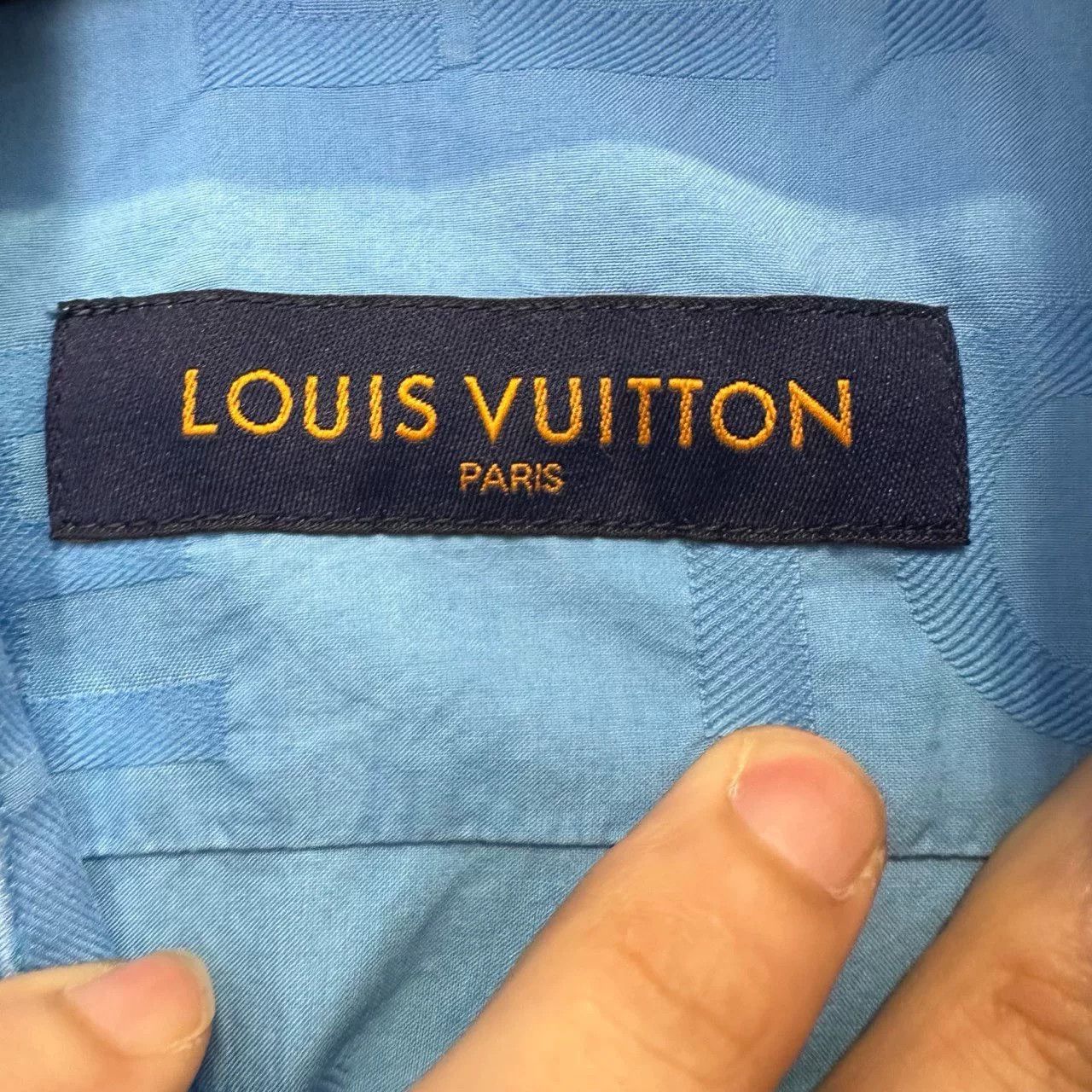 Louis Vuitton Louis Vuitton Letter Pattern Short Sleeve Shirt Size M Size US M / EU 48-50 / 2 - 4 Thumbnail
