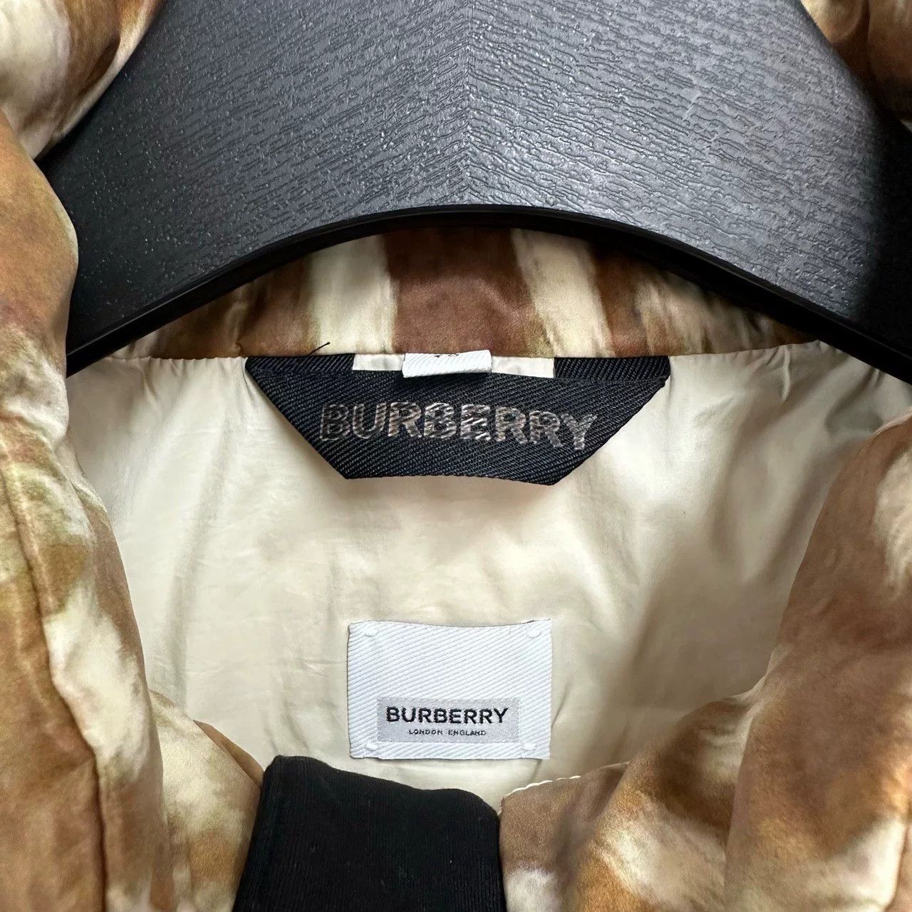 Burberry Burberry Deer Print Puffer Jacket Size XL Size US XL / EU 56 / 4 - 4 Thumbnail