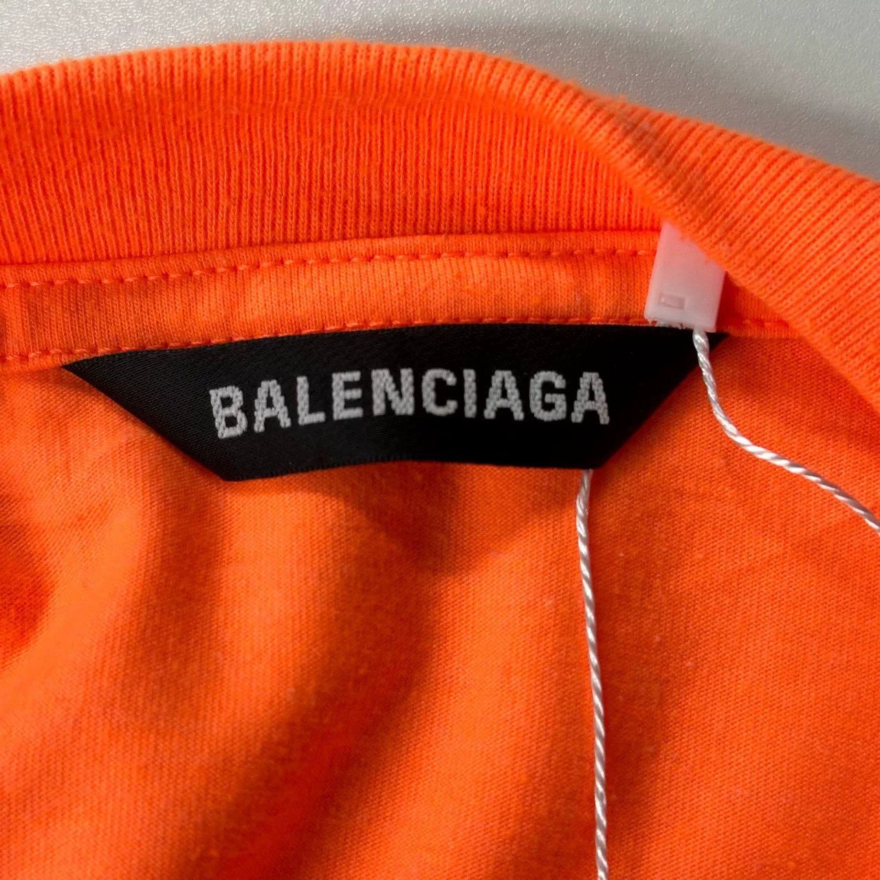Balenciaga Balenciaga Multilanguage Logo T-Shirt Size XS Size US XS / EU 42 / 0 - 4 Thumbnail
