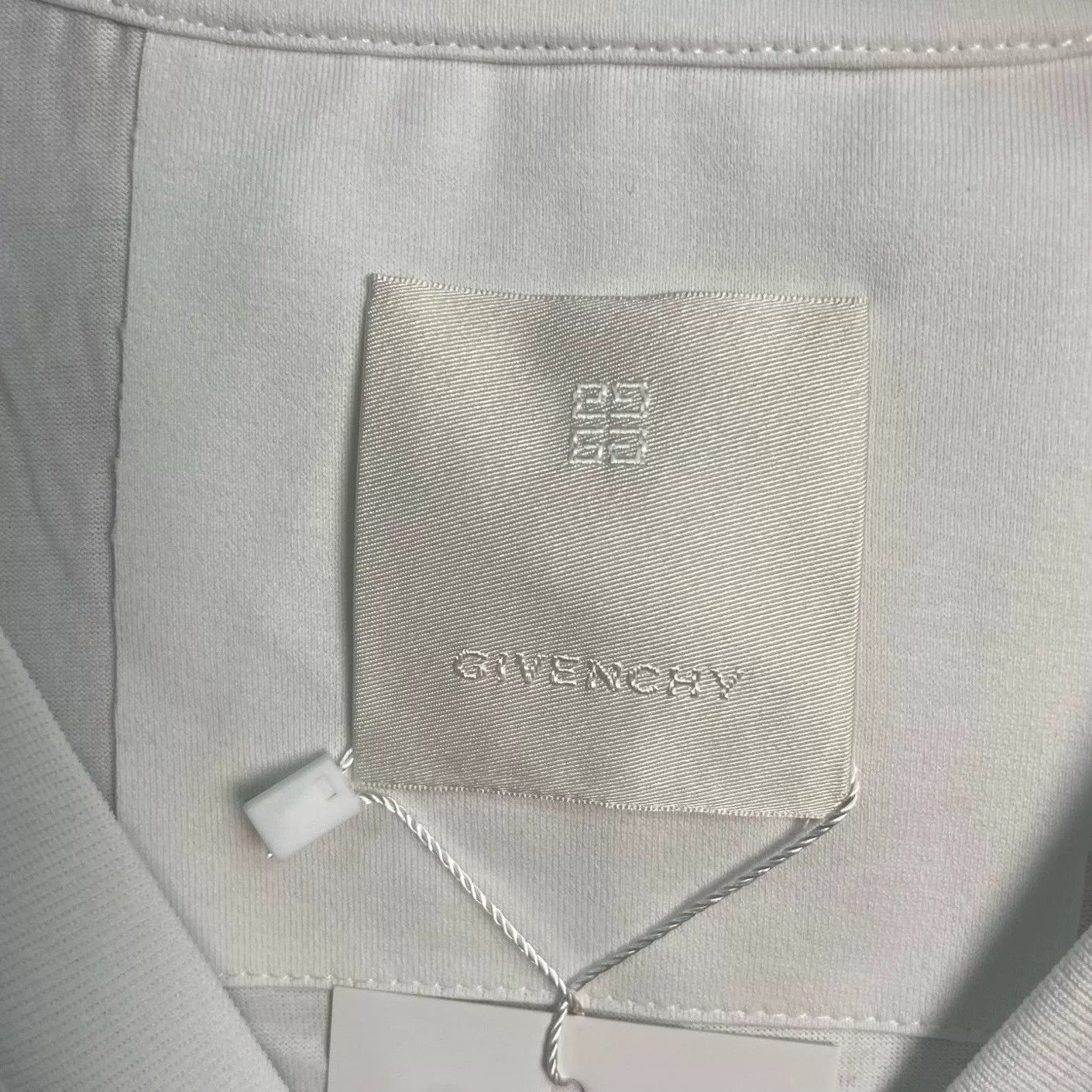 Givenchy Givenchy Logo T-Shirt Size XL Size US XL / EU 56 / 4 - 4 Thumbnail