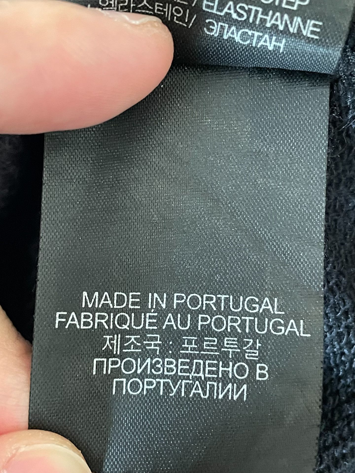 Vetements Vetements World Tour Hoodie Size M Size US M / EU 48-50 / 2 - 10 Thumbnail