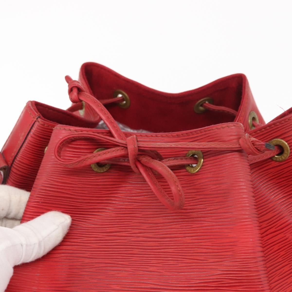 Louis Vuitton Louis Vuitton Petit Noe Epi Leather Size ONE SIZE - 18 Thumbnail