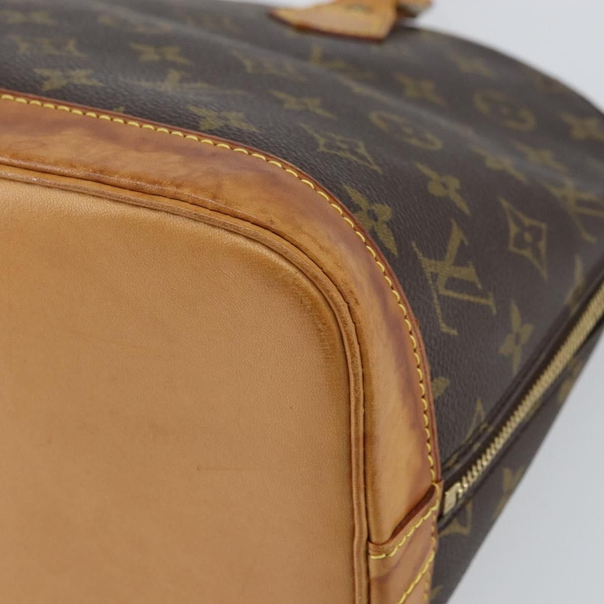 Louis Vuitton Louis Vuitton Alma Handbag Monogram Canvas Size ONE SIZE - 12 Thumbnail