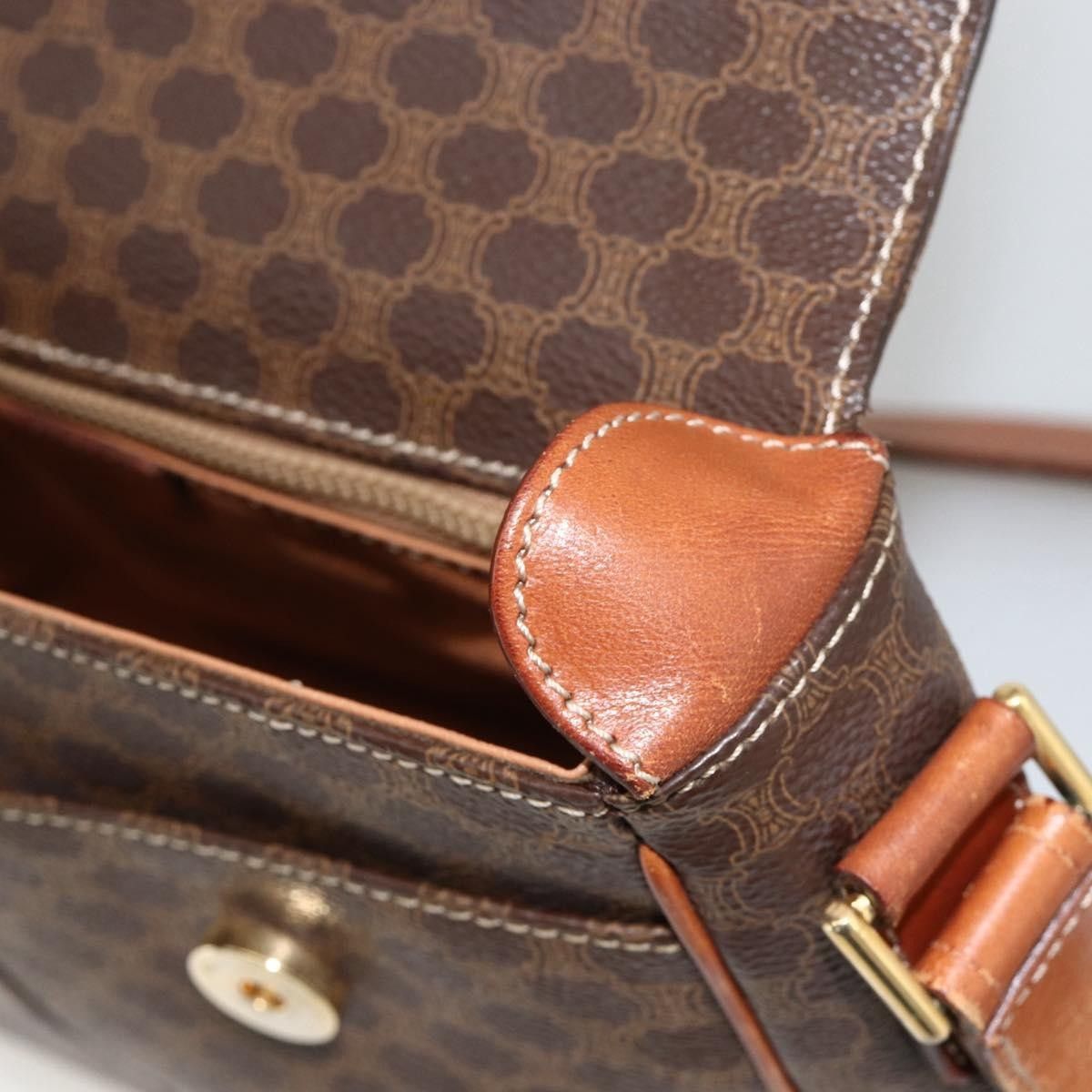 Celine Celine Vintage Macadam Circle Logo Canvas and Leather Size ONE SIZE - 19 Thumbnail