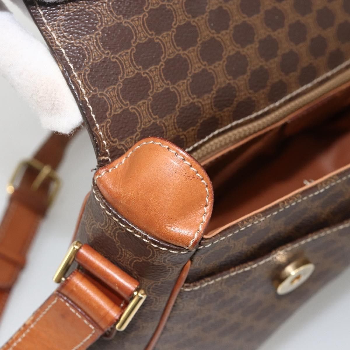 Celine Celine Vintage Macadam Circle Logo Canvas and Leather Size ONE SIZE - 18 Thumbnail