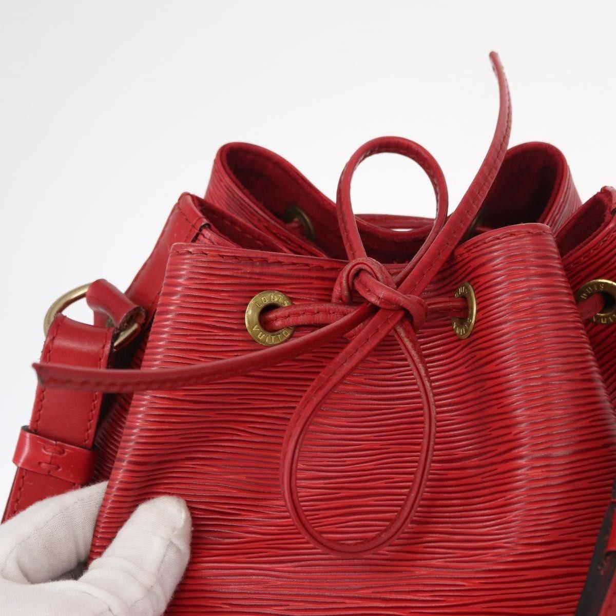 Louis Vuitton Louis Vuitton Petit Noe NM Epi Leather Size ONE SIZE - 18 Thumbnail