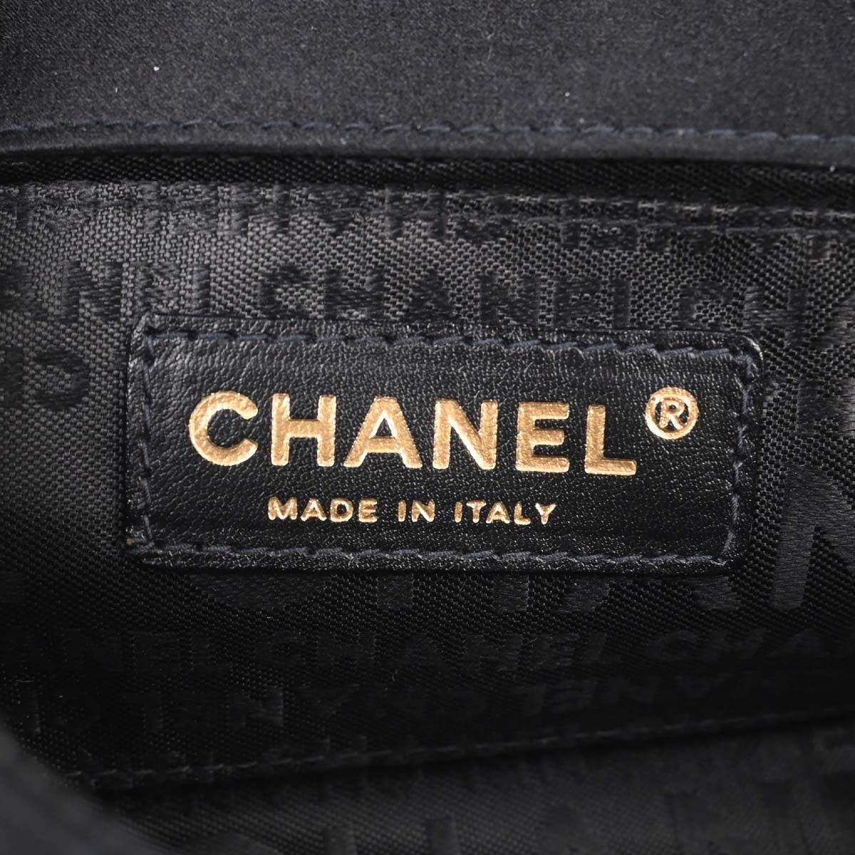 Chanel Chanel Chocolate Bar Flap Bag Quilted Satin Size ONE SIZE - 4 Thumbnail
