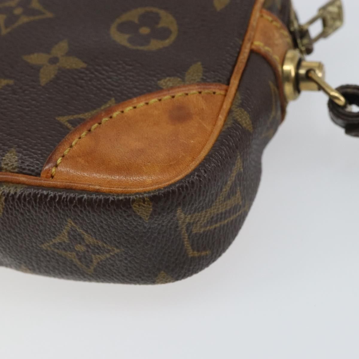 Louis Vuitton Louis Vuitton Marly Dragonne Clutch Monogram Canvas Size ONE SIZE - 10 Thumbnail