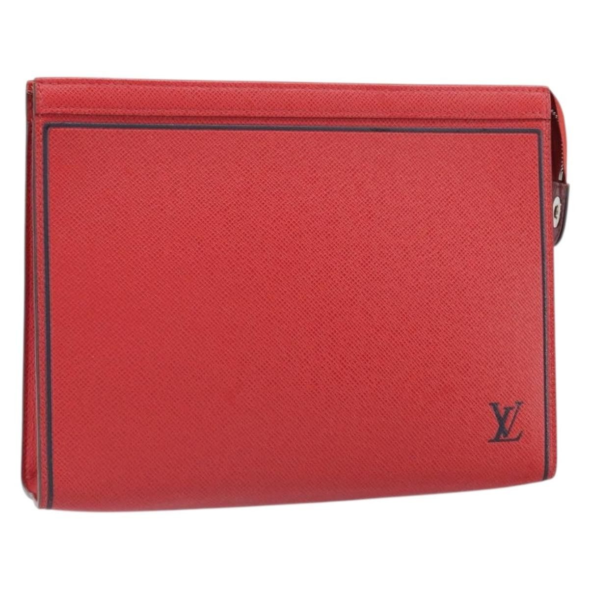 Louis Vuitton Louis Vuitton Pochette Voyage Taiga Leather Size ONE SIZE - 16 Thumbnail