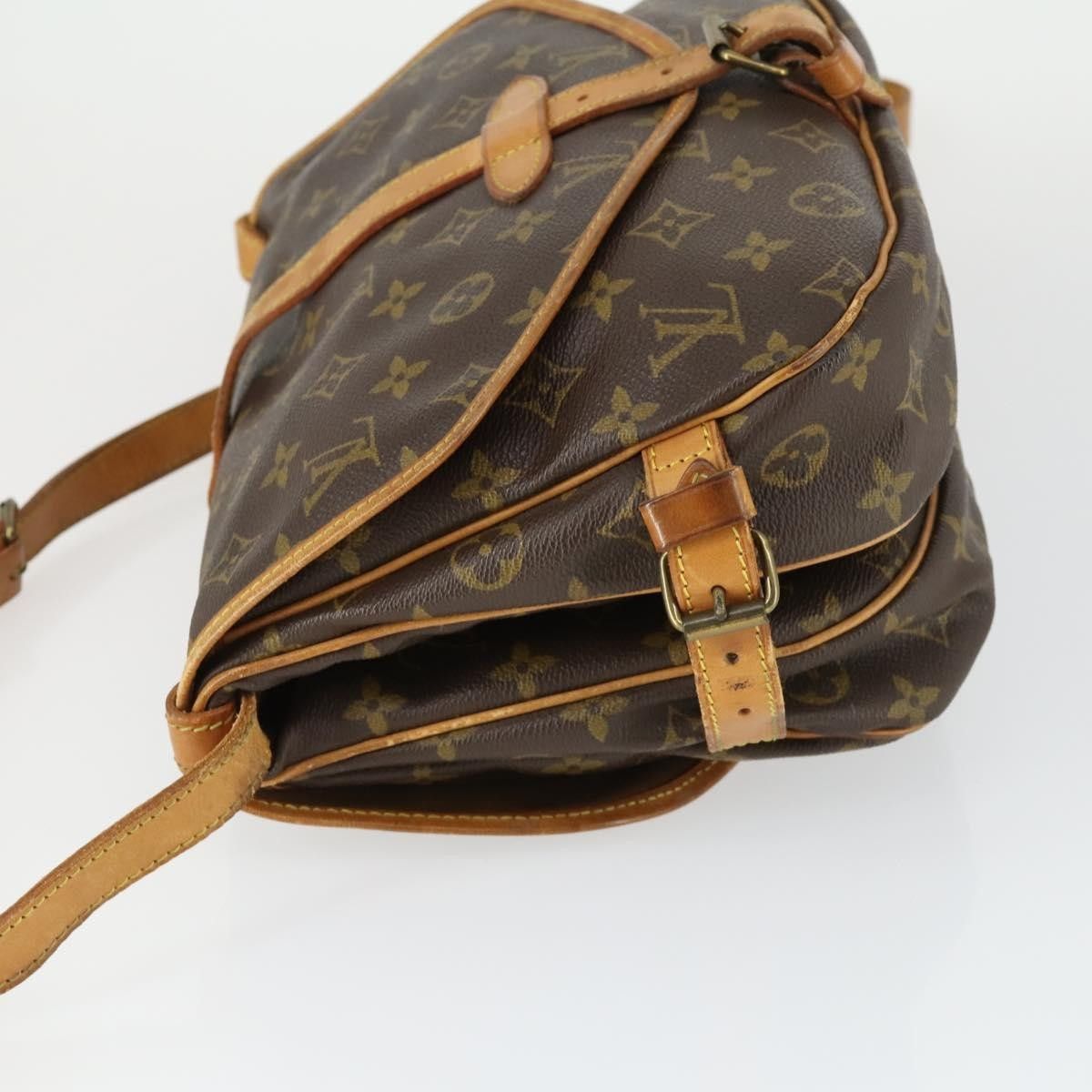 Louis Vuitton Louis Vuitton Saumur Handbag Monogram Canvas Size ONE SIZE - 4 Thumbnail