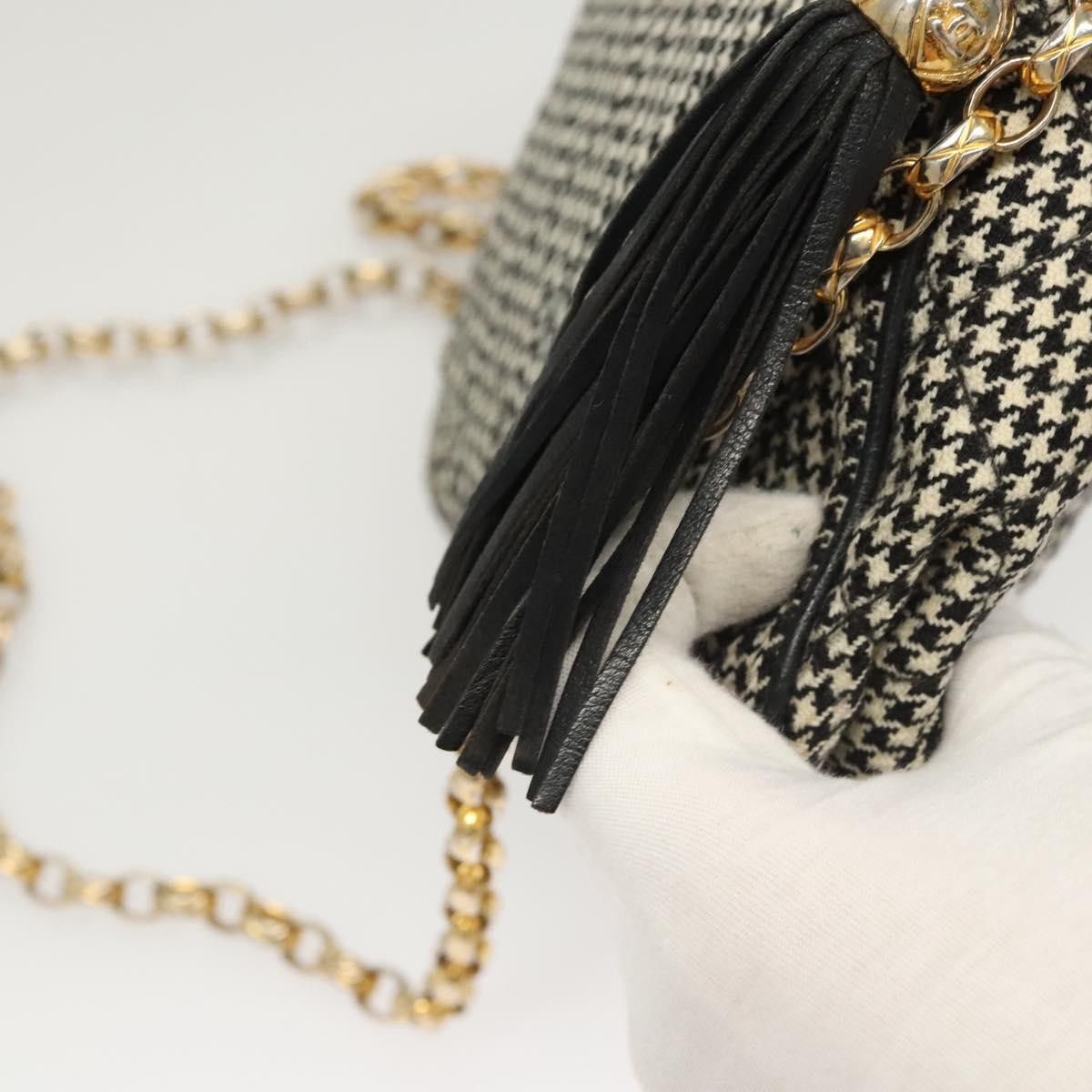 Chanel Chanel Vintage Front Pocket Camera Canvas Size ONE SIZE - 10 Thumbnail