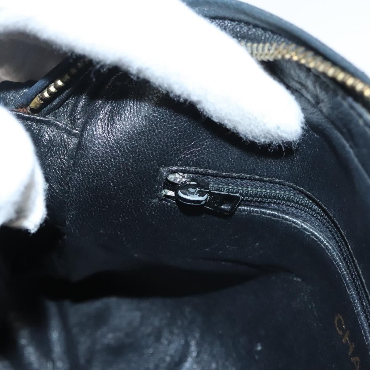 Chanel Chanel Vintage Front Pocket Camera Canvas Size ONE SIZE - 21 Thumbnail