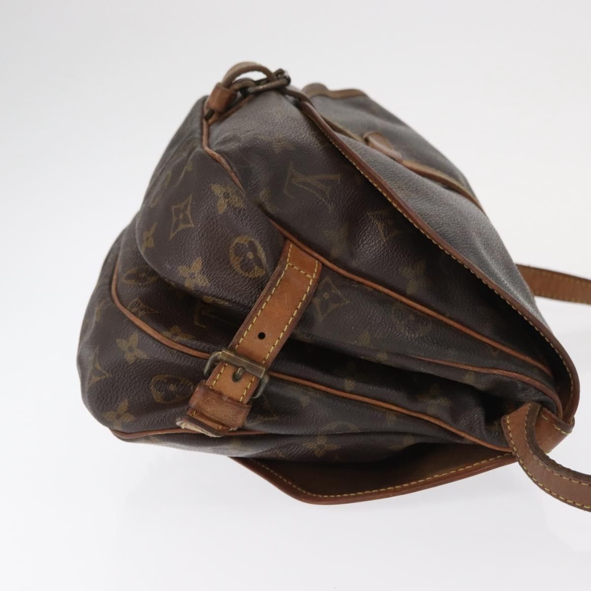Louis Vuitton Louis Vuitton Saumur Handbag Monogram Canvas Size ONE SIZE - 3 Thumbnail