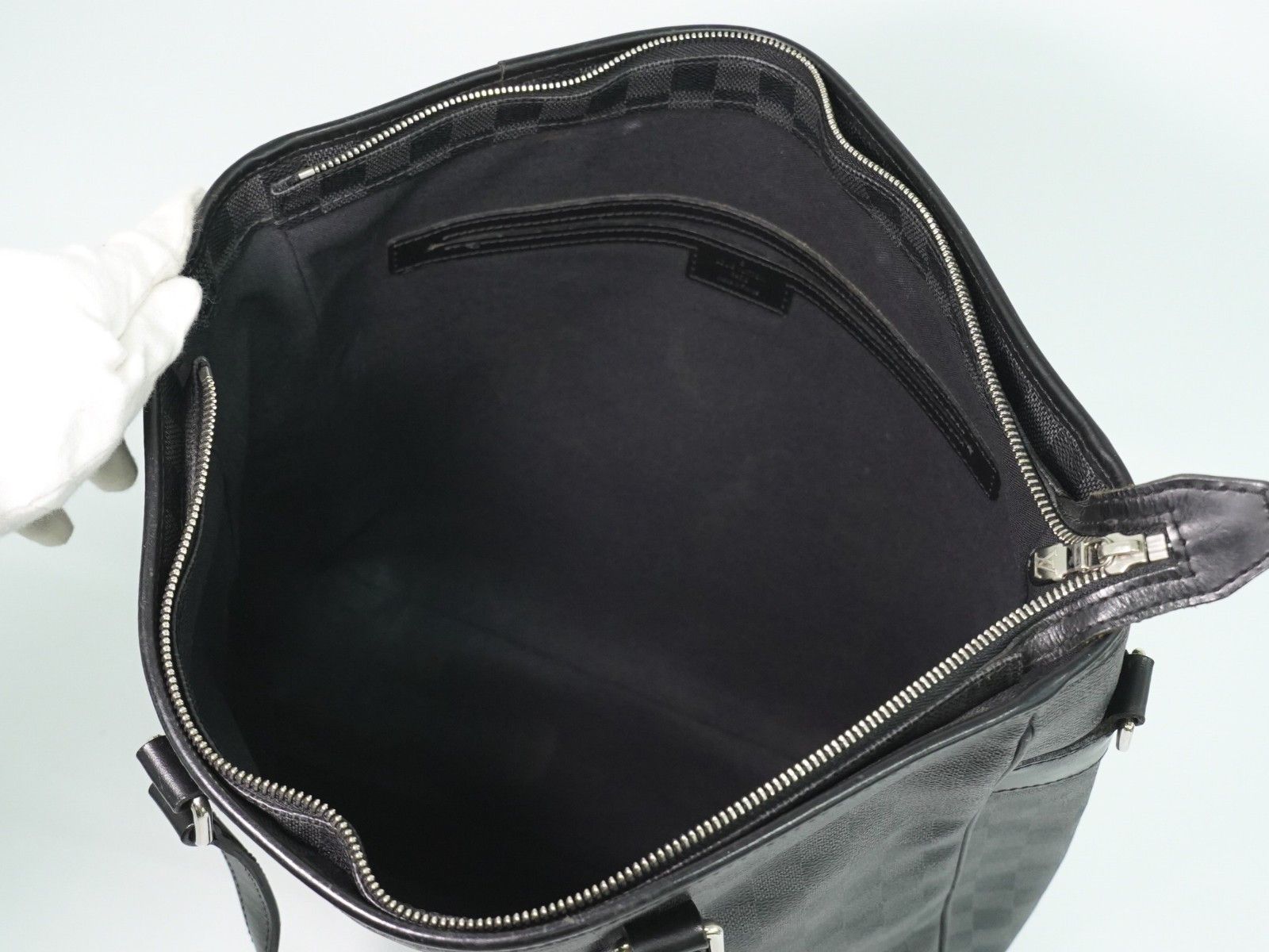 Louis Vuitton Louis Vuitton Tadao Handbag Damier Graphite Size ONE SIZE - 4 Thumbnail