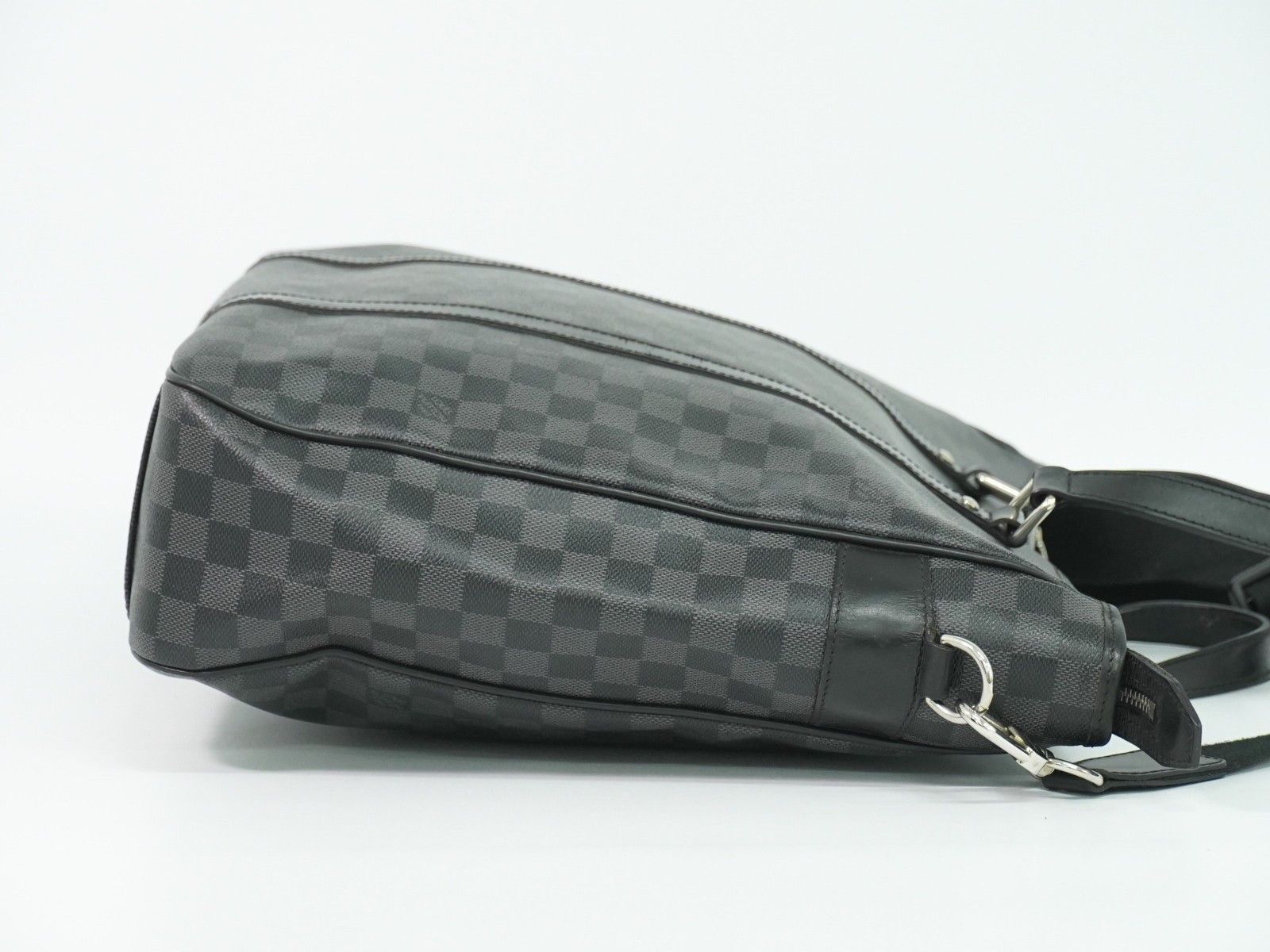 Louis Vuitton Louis Vuitton Tadao Handbag Damier Graphite Size ONE SIZE - 3 Thumbnail
