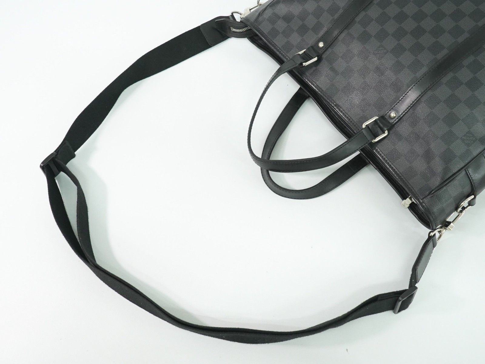 Louis Vuitton Louis Vuitton Tadao Handbag Damier Graphite Size ONE SIZE - 13 Thumbnail