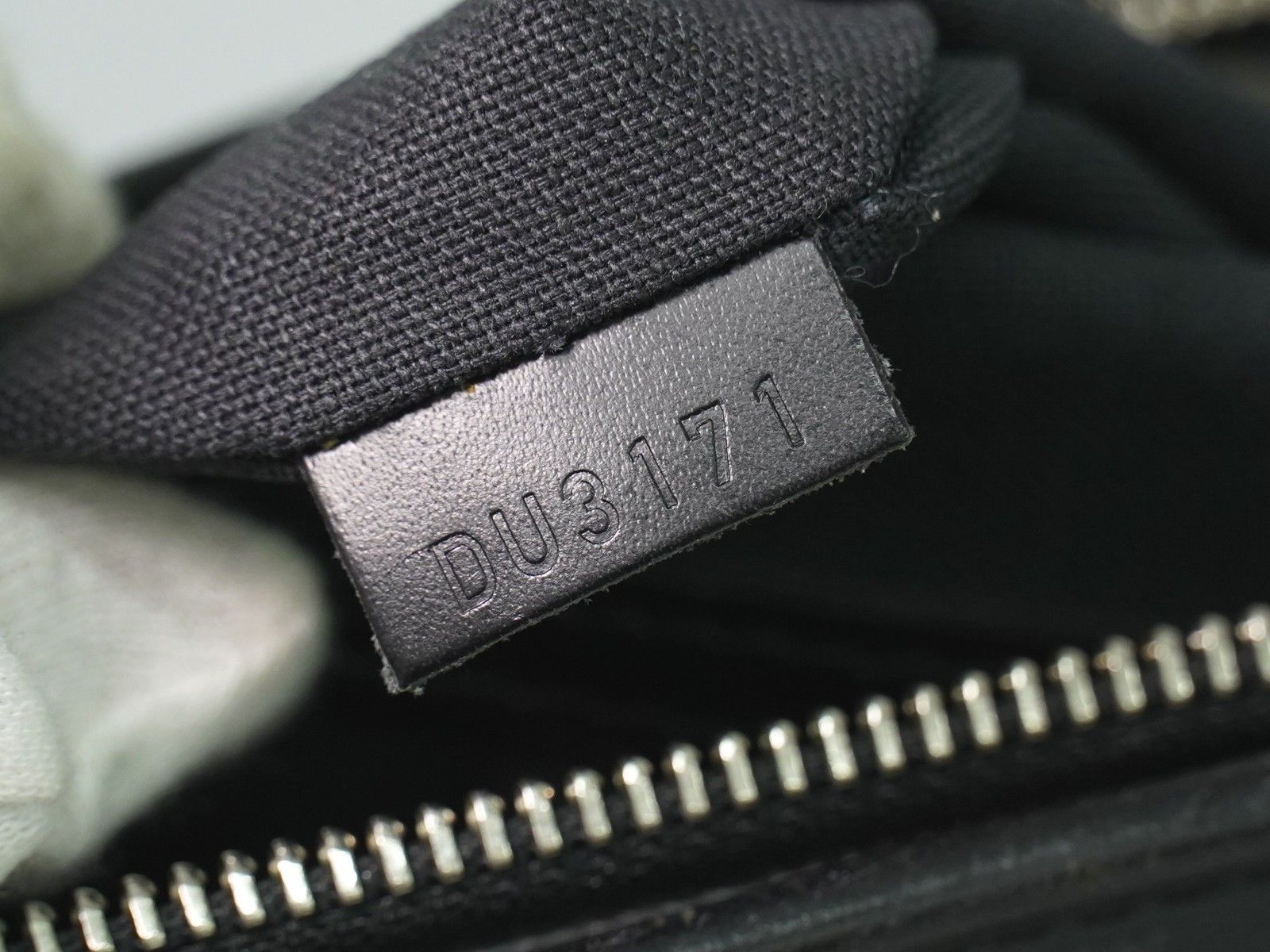 Louis Vuitton Louis Vuitton Tadao Handbag Damier Graphite Size ONE SIZE - 6 Thumbnail